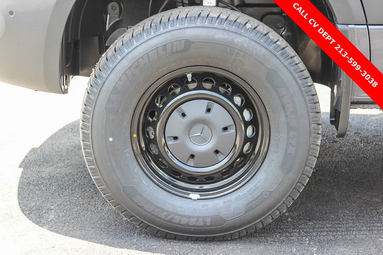 Thumbnail: 2024 Mercedes-Benz Sprinter - 14