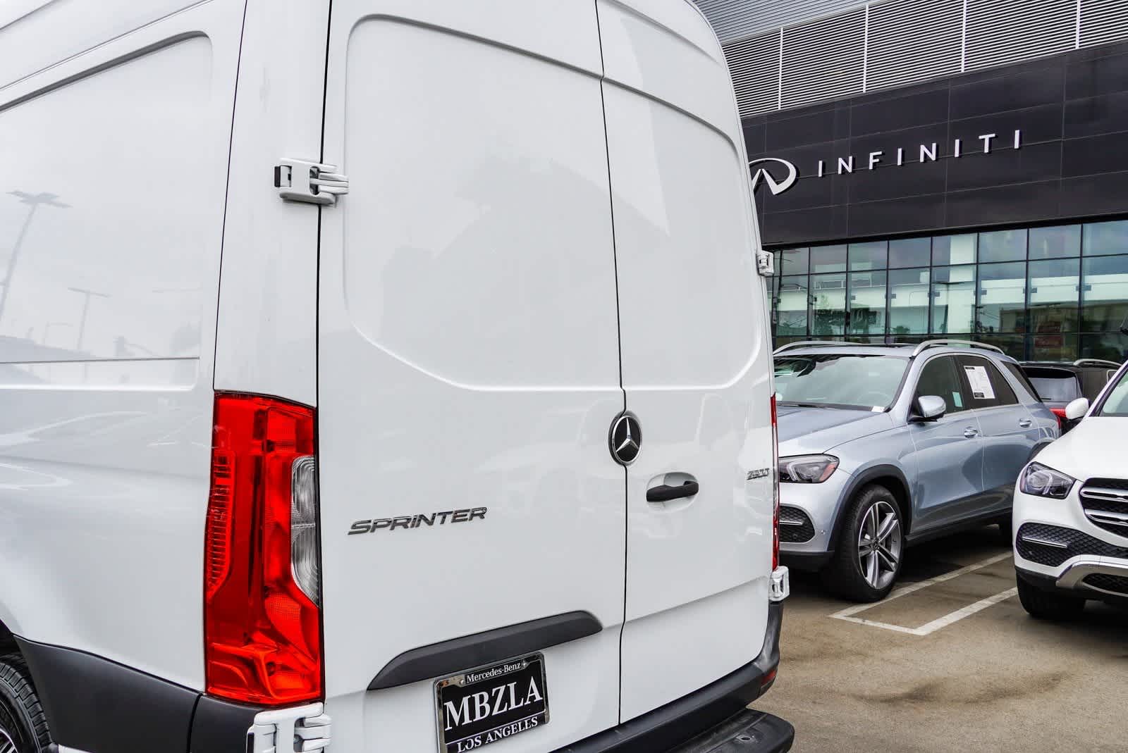 2023 Mercedes-Benz Sprinter 2500 8
