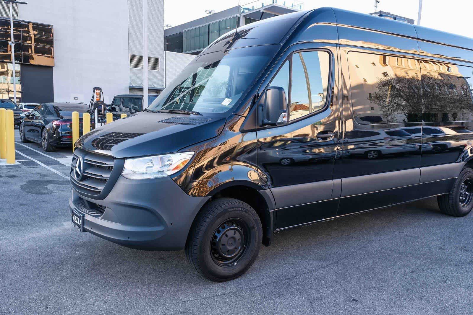 Thumbnail: 2024 Mercedes-Benz Sprinter - 14