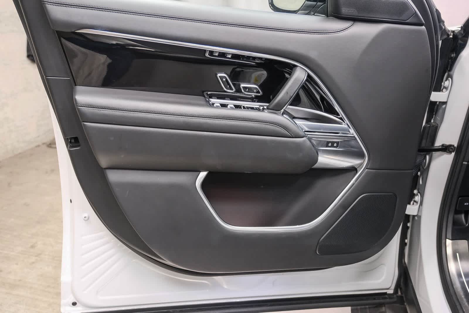 Thumbnail: 2024 Land Rover Range Rover - 21