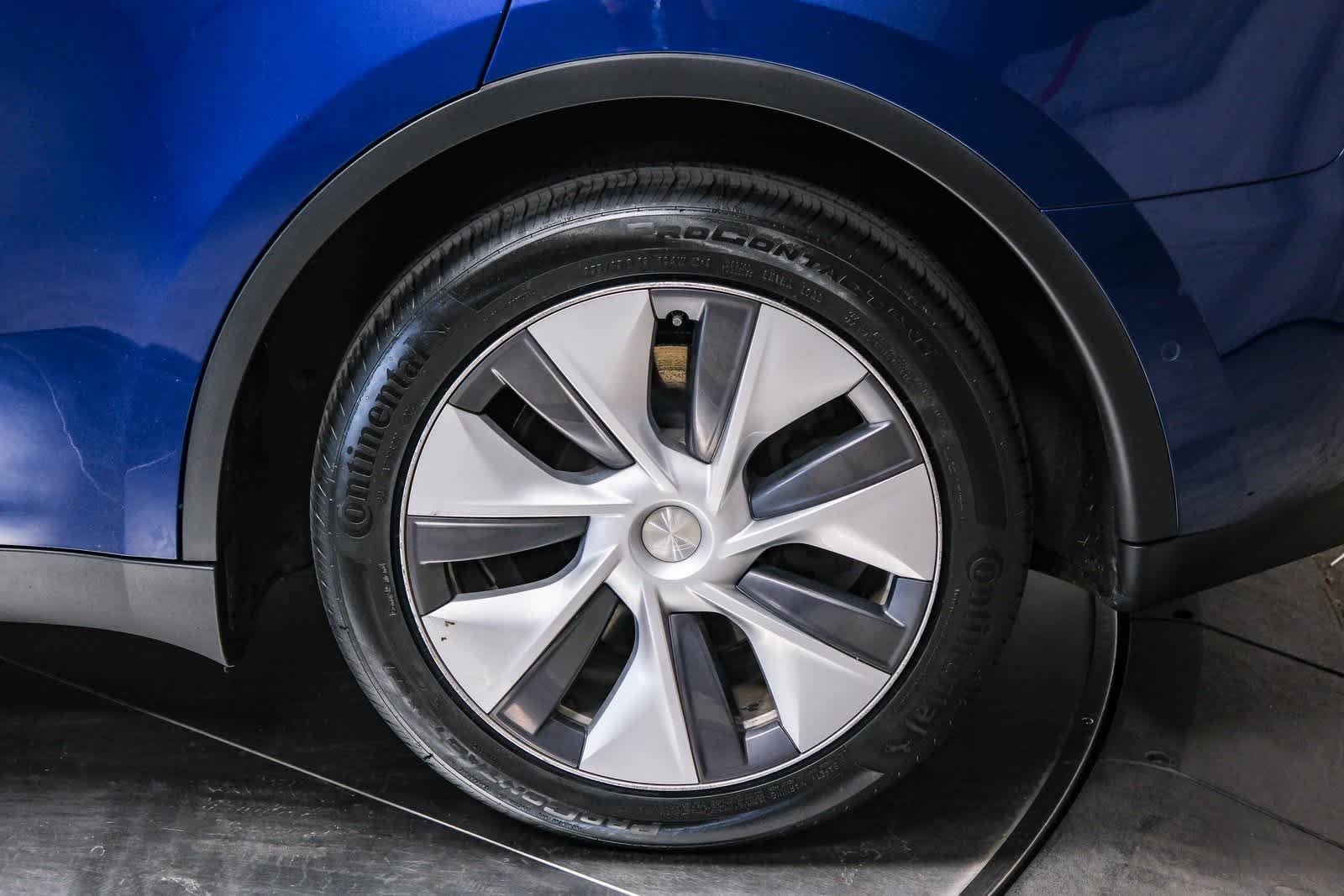 Thumbnail: 2022 Tesla Model Y - 8