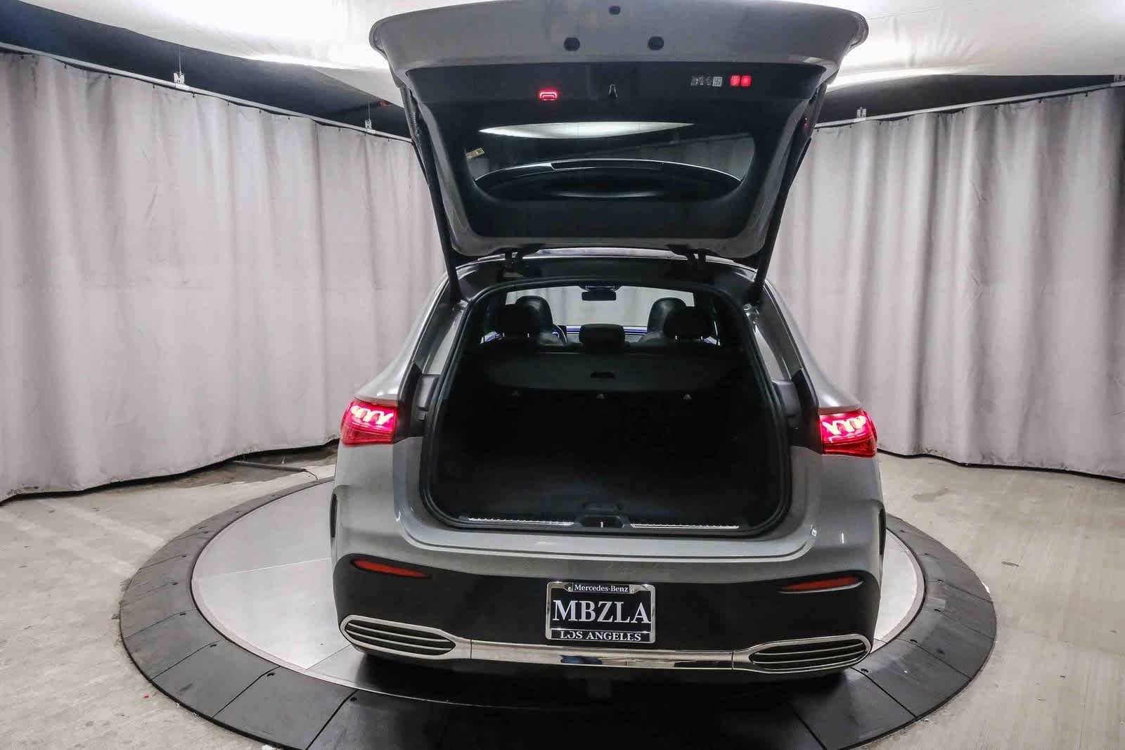 Thumbnail: 2025 Mercedes-Benz EQE - 25