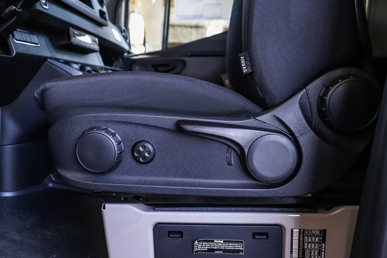 Thumbnail: 2026 Mercedes-Benz Sprinter - 19