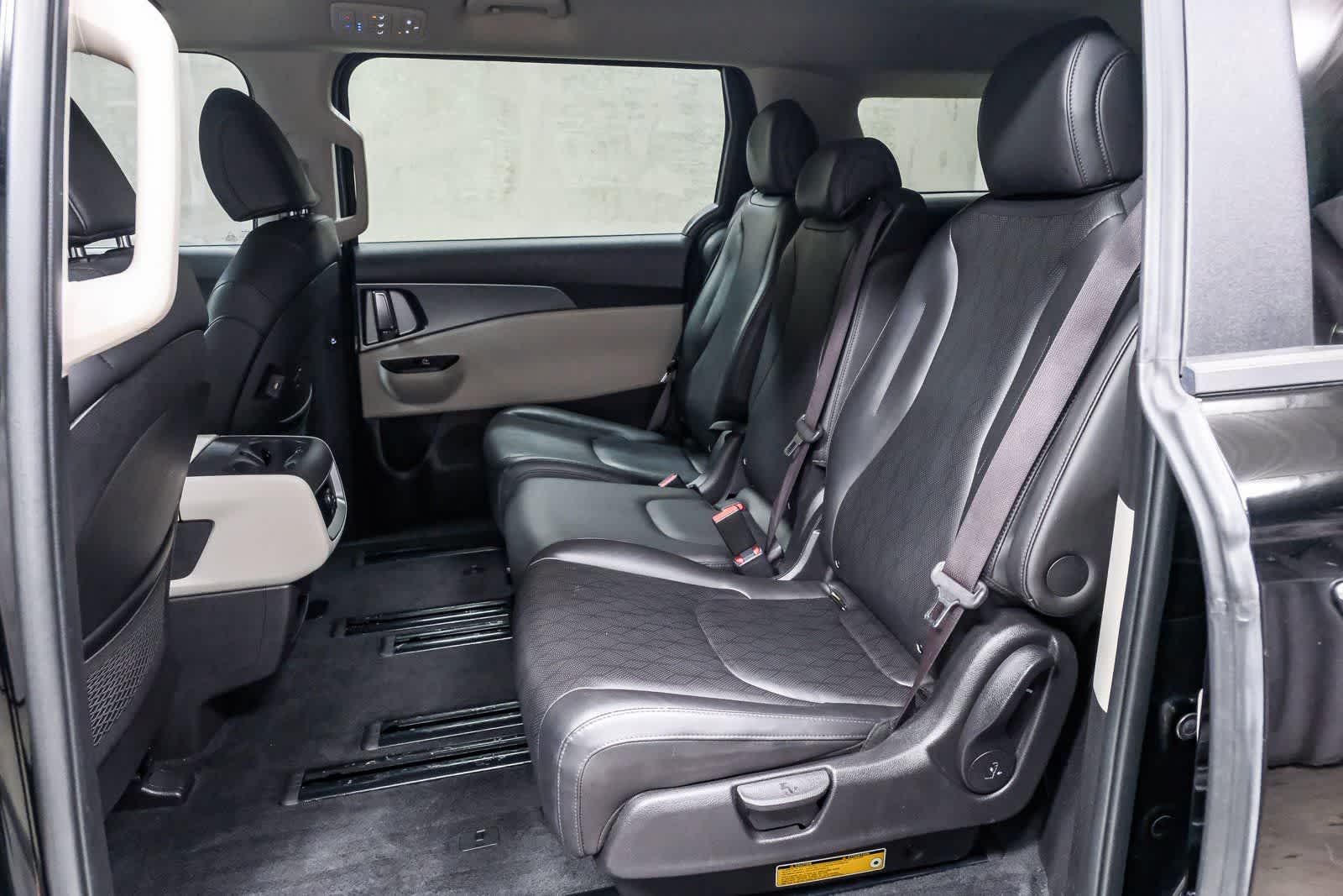 Thumbnail: 2022 Kia Carnival - 13