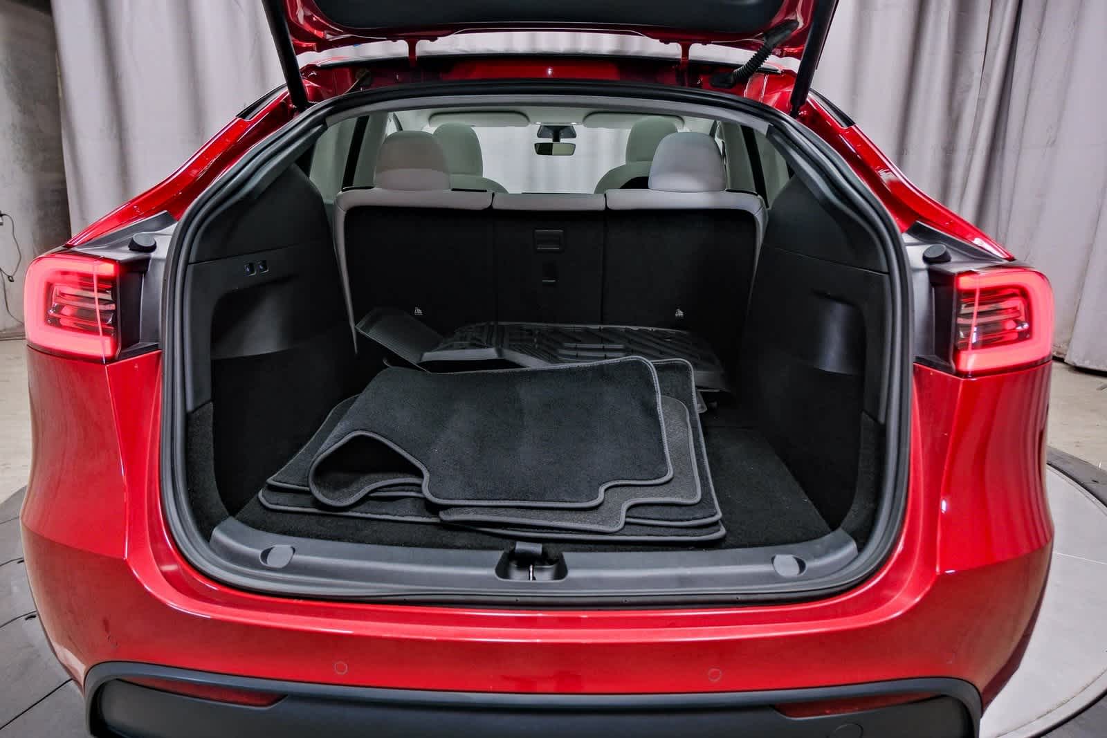 Thumbnail: 2021 Tesla Model Y - 25