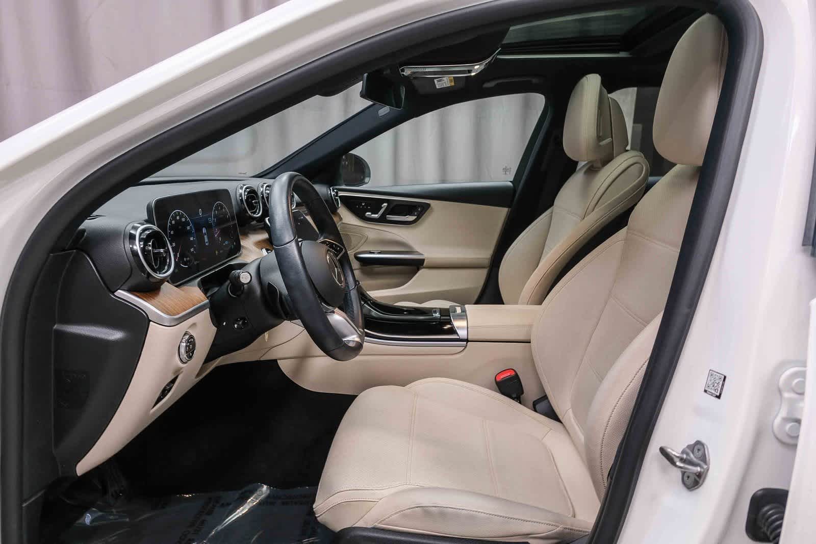 Thumbnail: 2022 Mercedes-Benz C-Class - 17