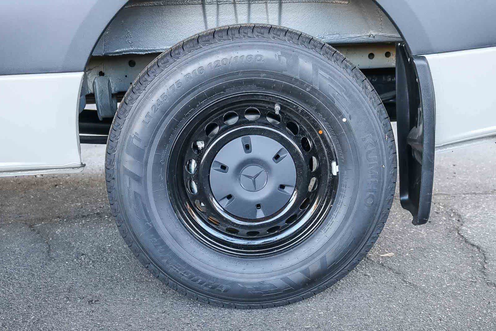 Thumbnail: 2026 Mercedes-Benz Sprinter - 10