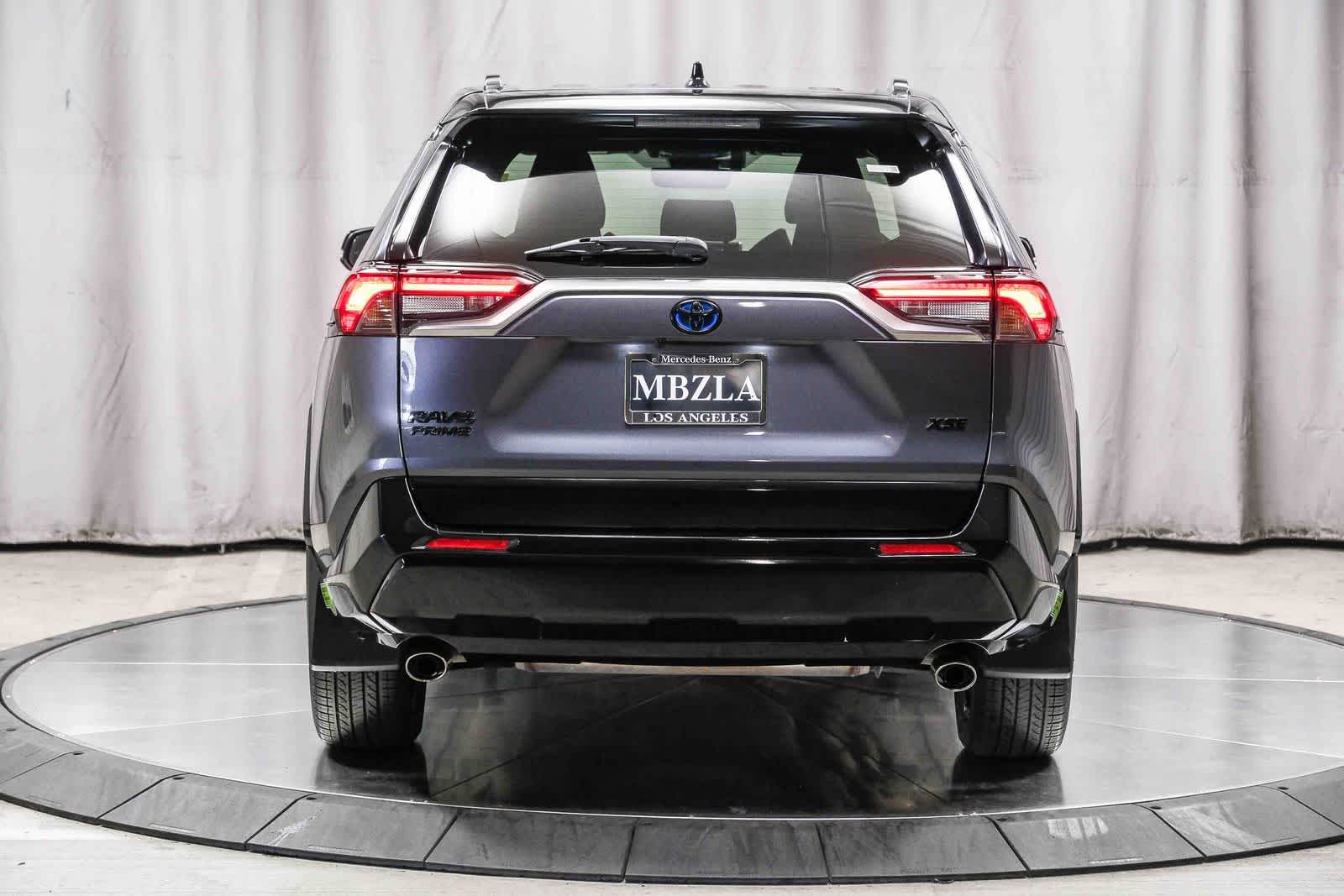 Thumbnail: 2022 Toyota RAV4 - 3