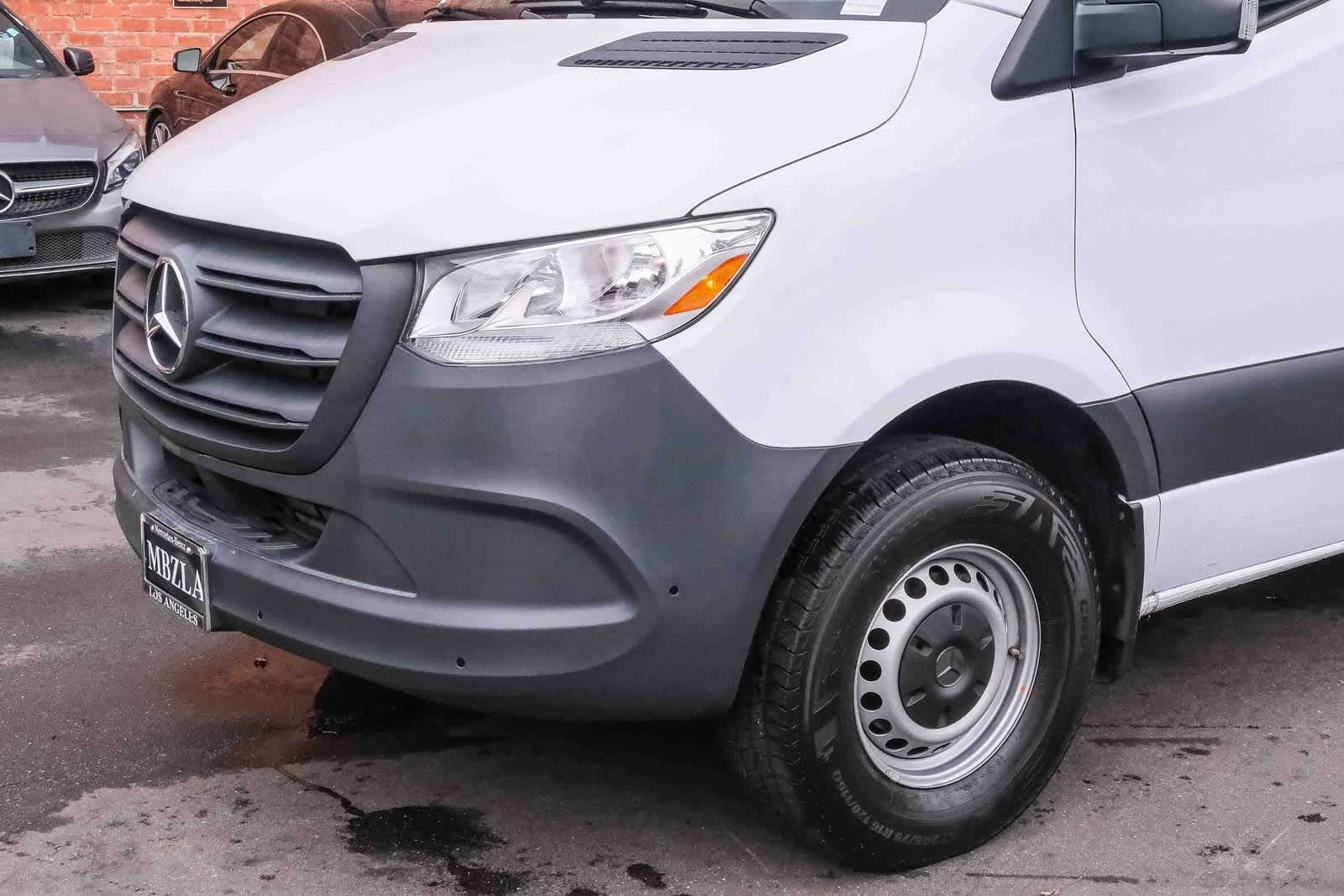 Thumbnail: 2024 Mercedes-Benz Sprinter - 12