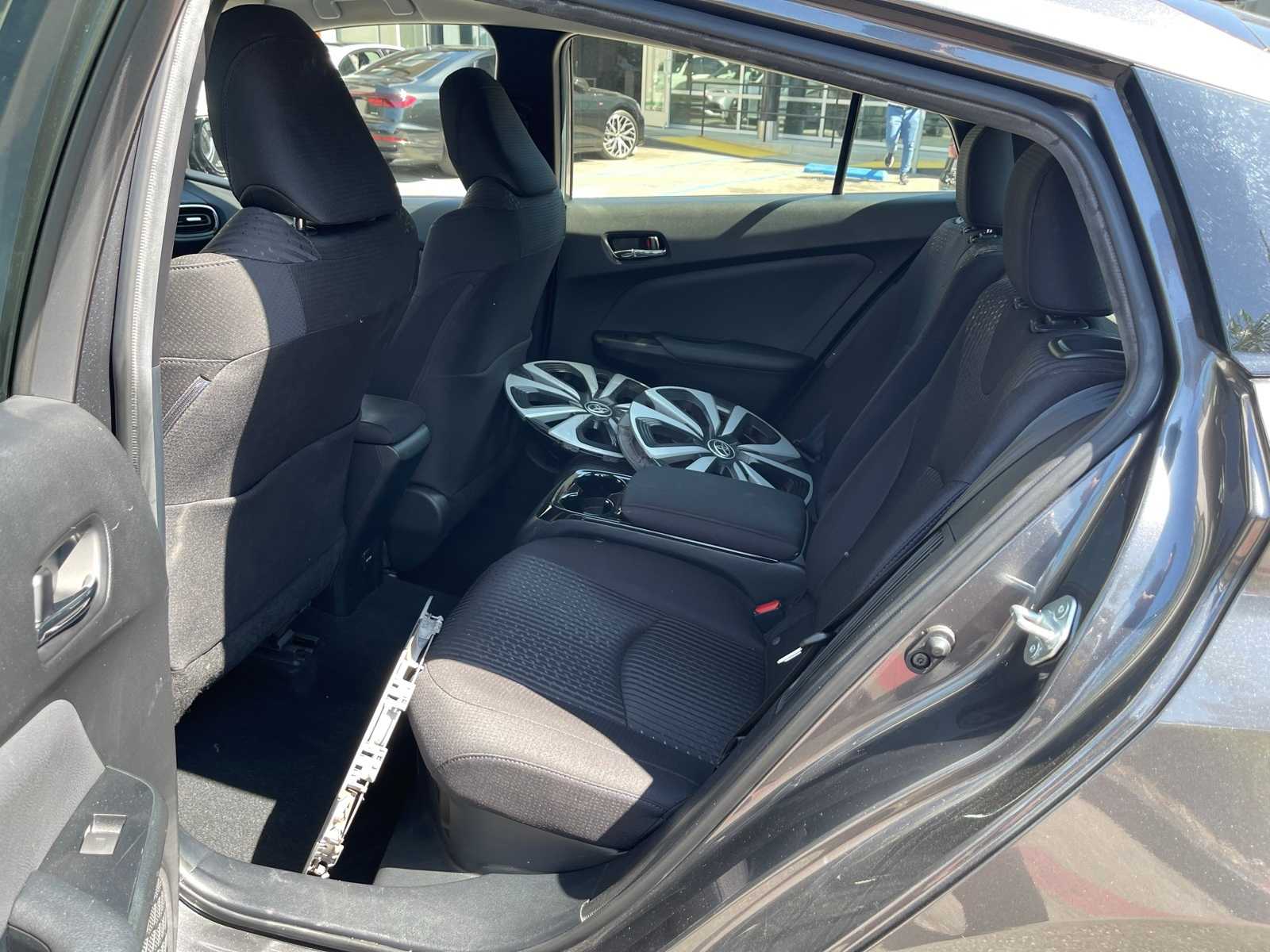 Thumbnail: 2019 Toyota Prius Prime - 6