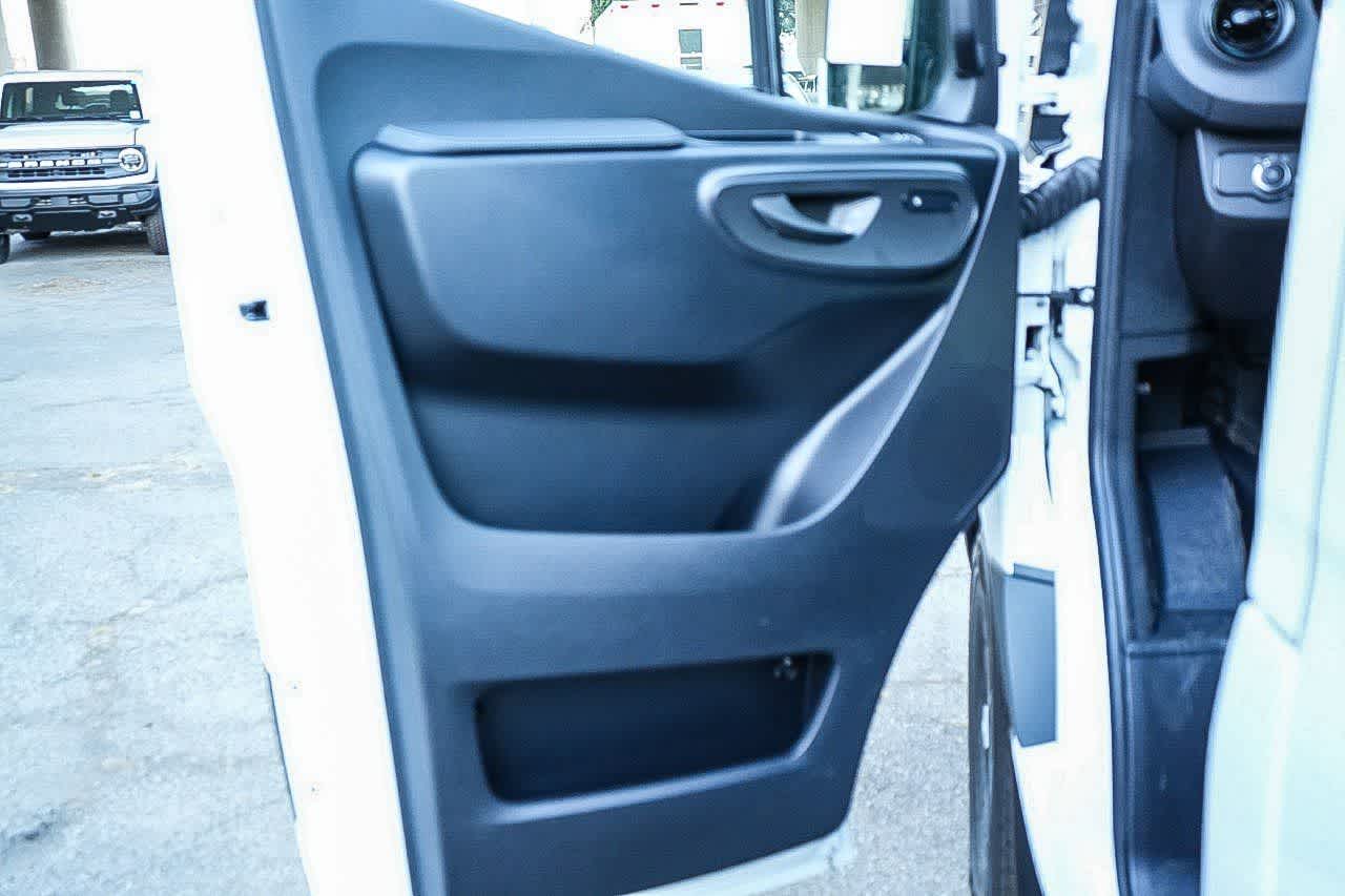 Thumbnail: 2026 Mercedes-Benz Sprinter - 19