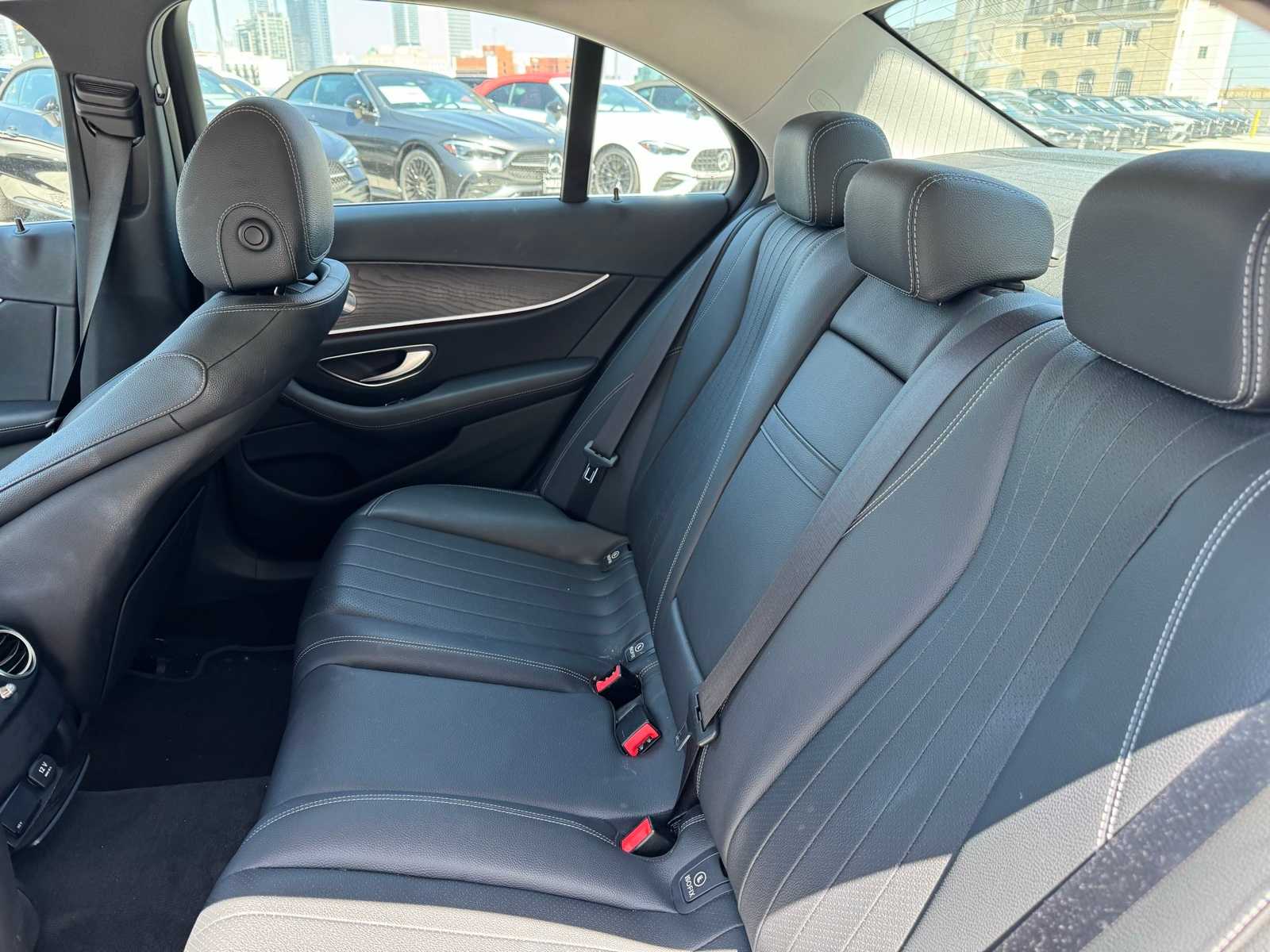 Thumbnail: 2019 Mercedes-Benz E-Class - 6