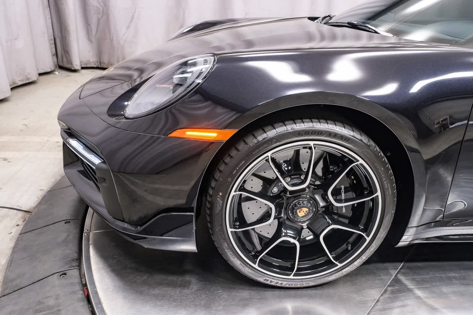 Thumbnail: 2023 Porsche 911 - 12