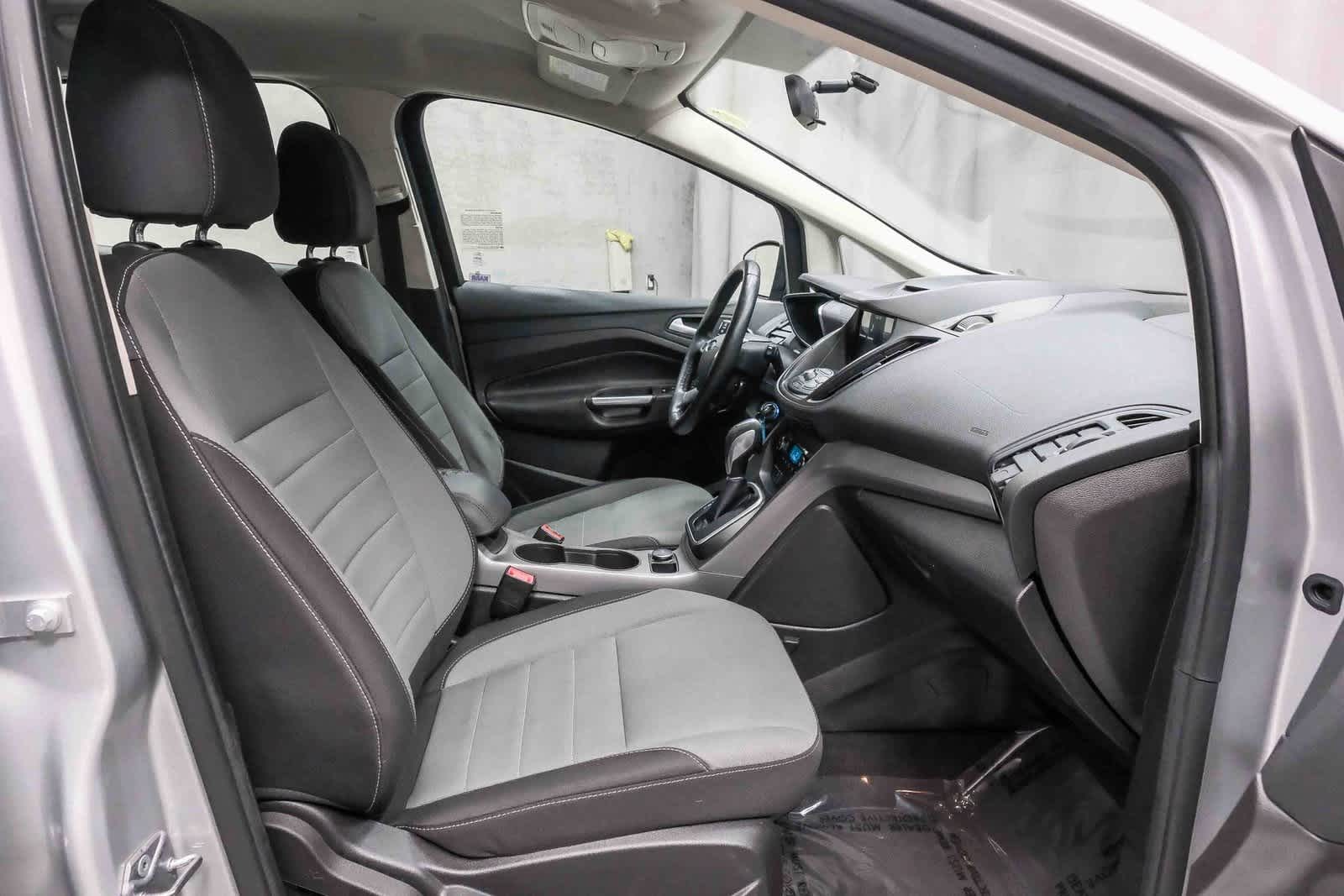 Thumbnail: 2016 Ford C-Max - 16