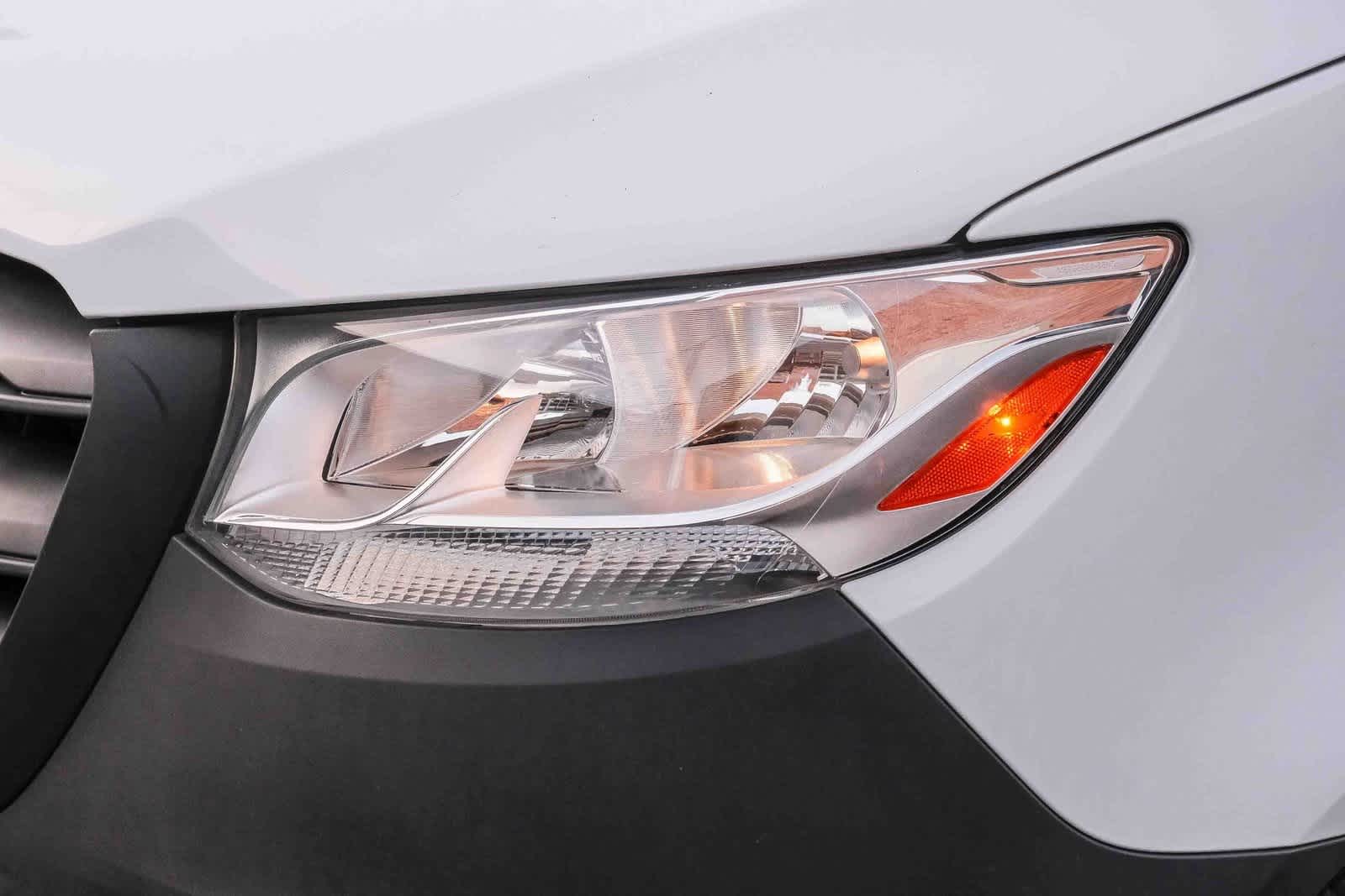 Thumbnail: 2022 Mercedes-Benz Sprinter - 11