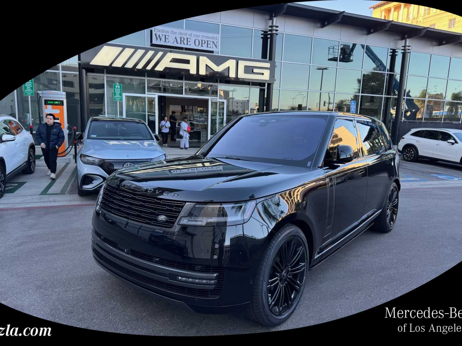 Thumbnail: 2023 Land Rover Range Rover - 1