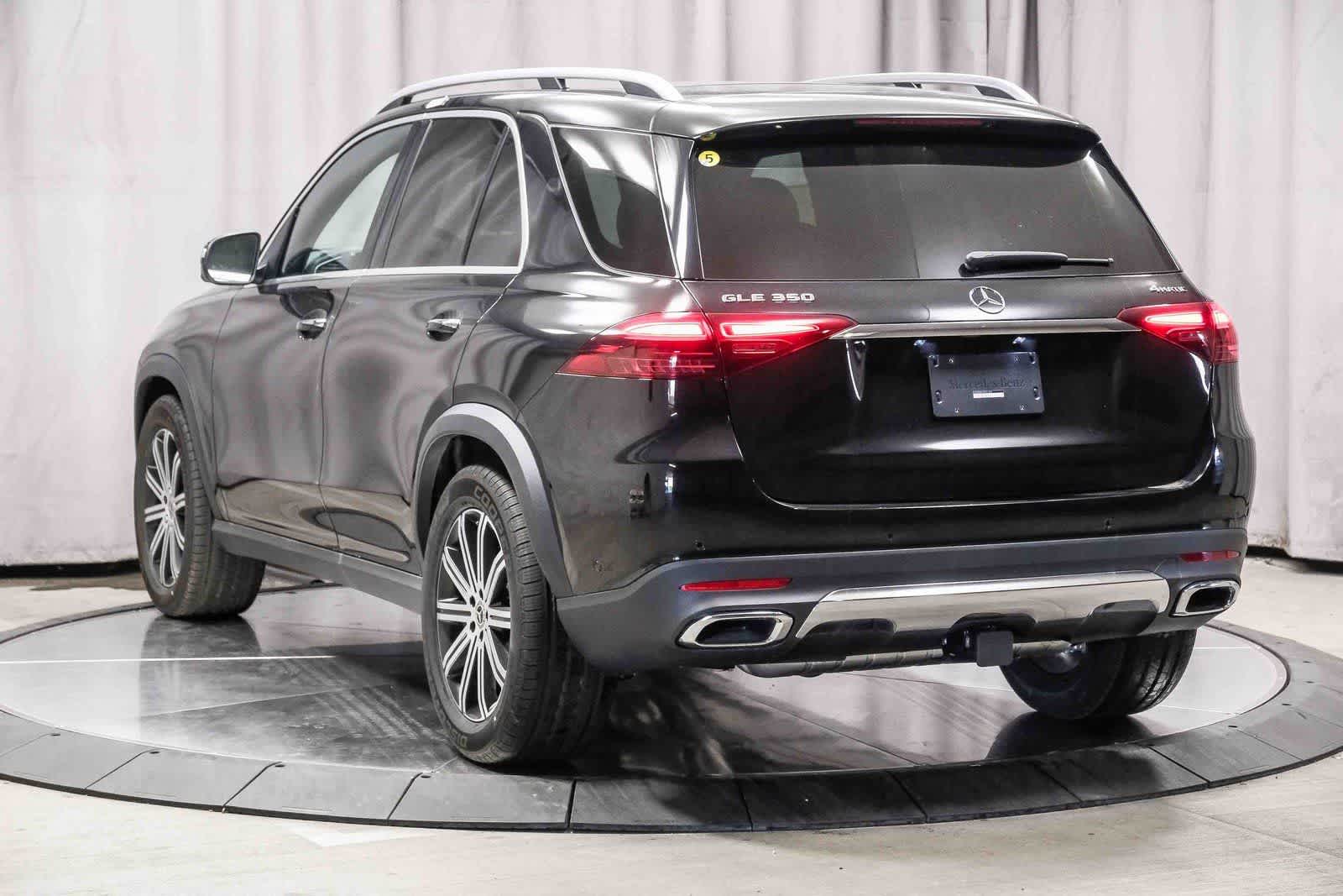 Thumbnail: 2026 Mercedes-Benz GLE - 2