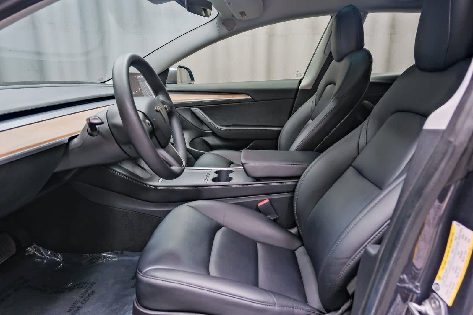 Thumbnail: 2021 Tesla Model 3 - 17