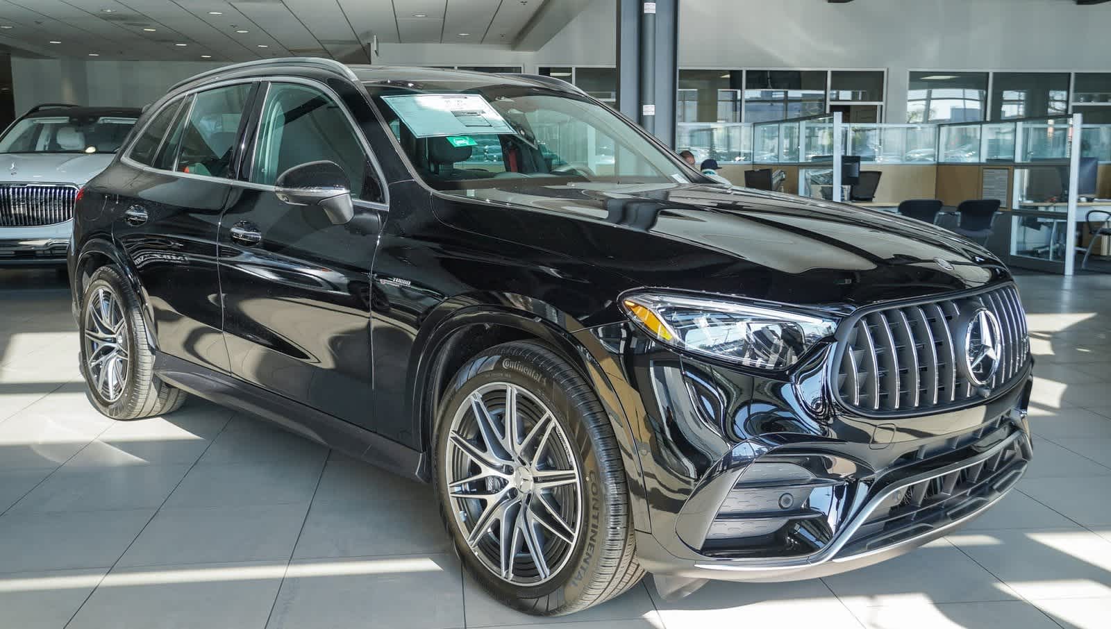 Thumbnail: 2025 Mercedes-Benz GL-Class - 3