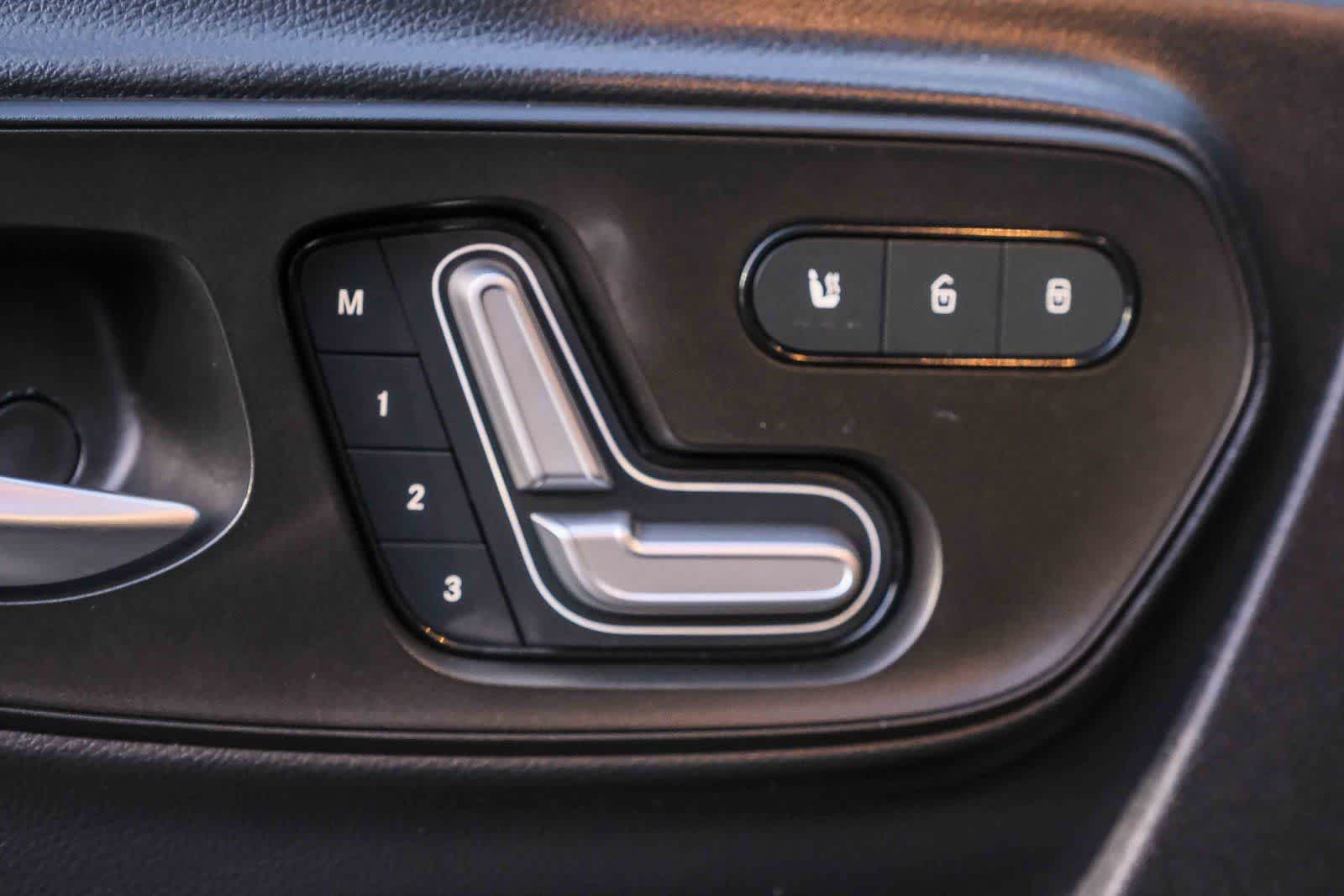 Thumbnail: 2021 Mercedes-Benz Sprinter - 23