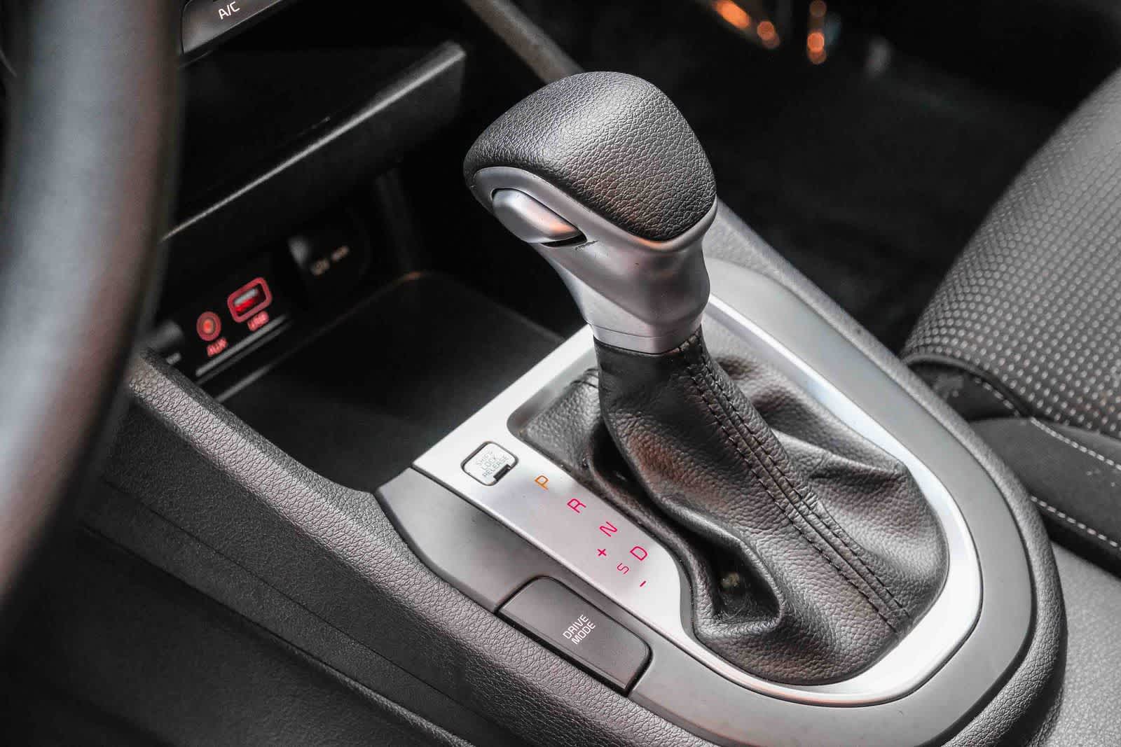 Thumbnail: 2020 Kia Forte - 23