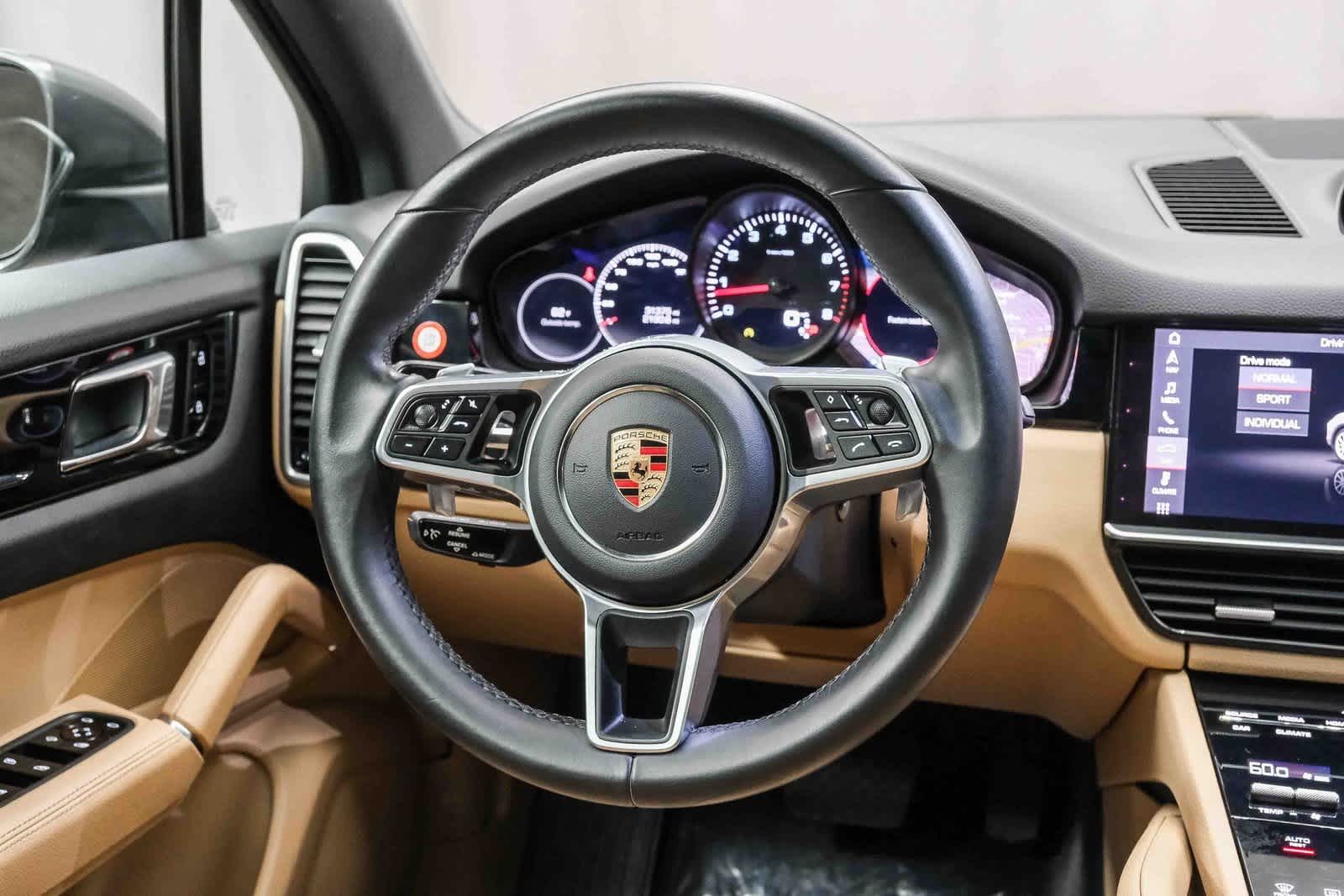 Thumbnail: 2020 Porsche Cayenne - 17