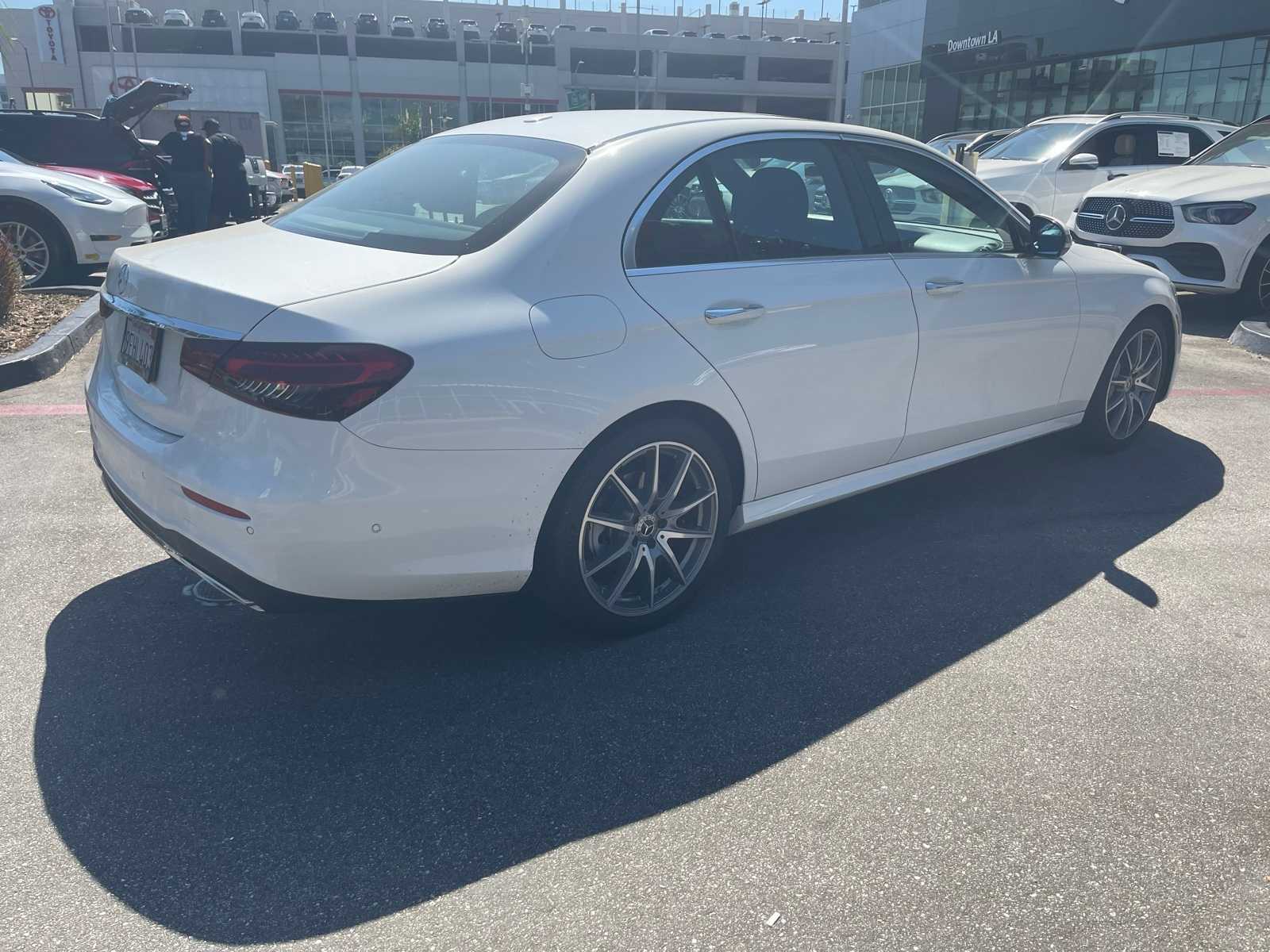 Thumbnail: 2022 Mercedes-Benz E-Class - 4