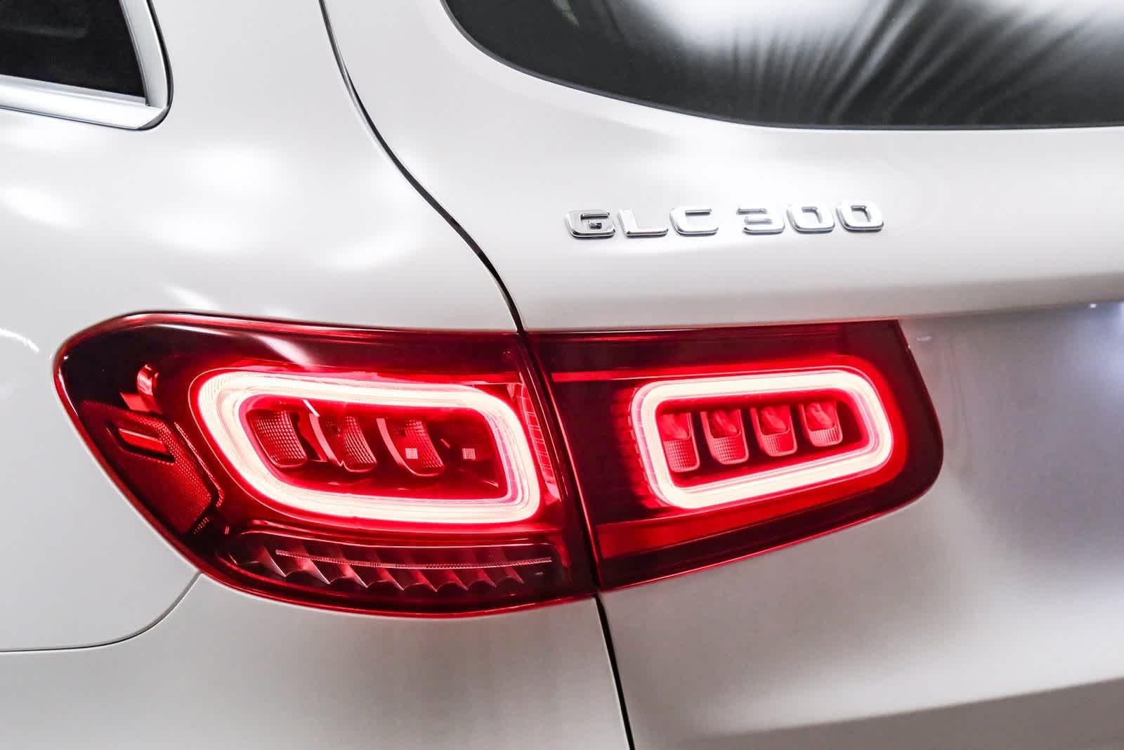 Thumbnail: 2022 Mercedes-Benz GLC - 7
