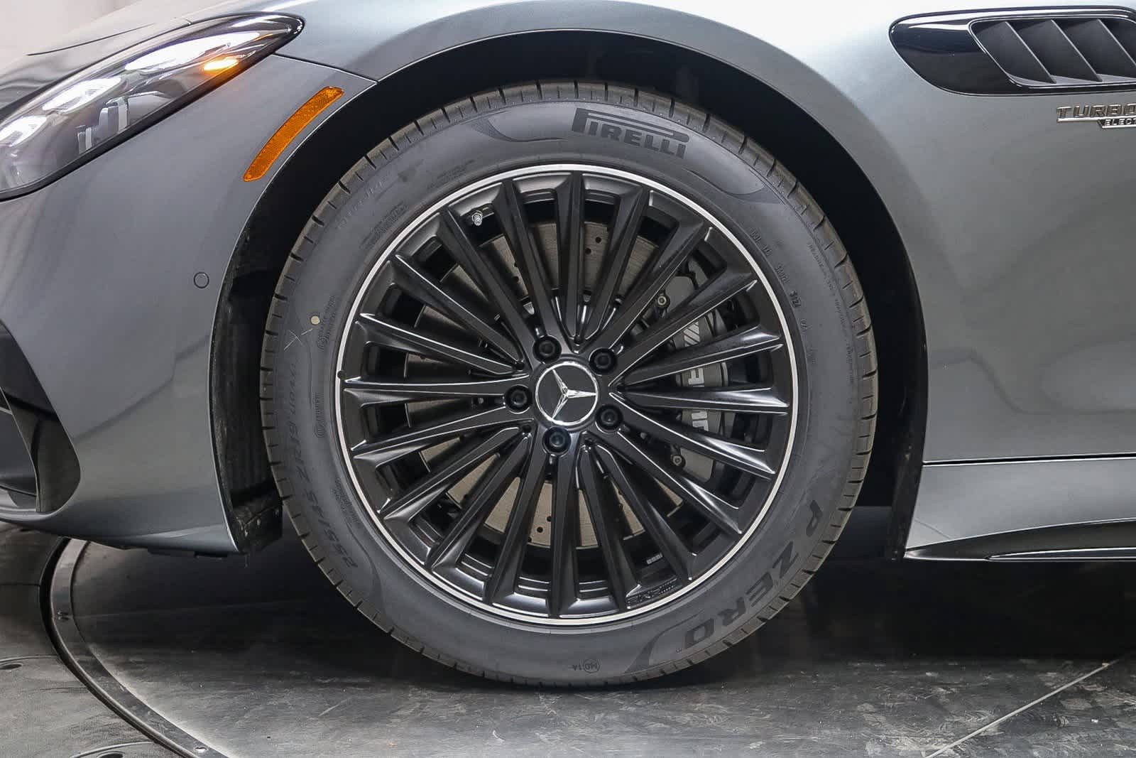Thumbnail: 2025 Mercedes-Benz AMG GT - 13