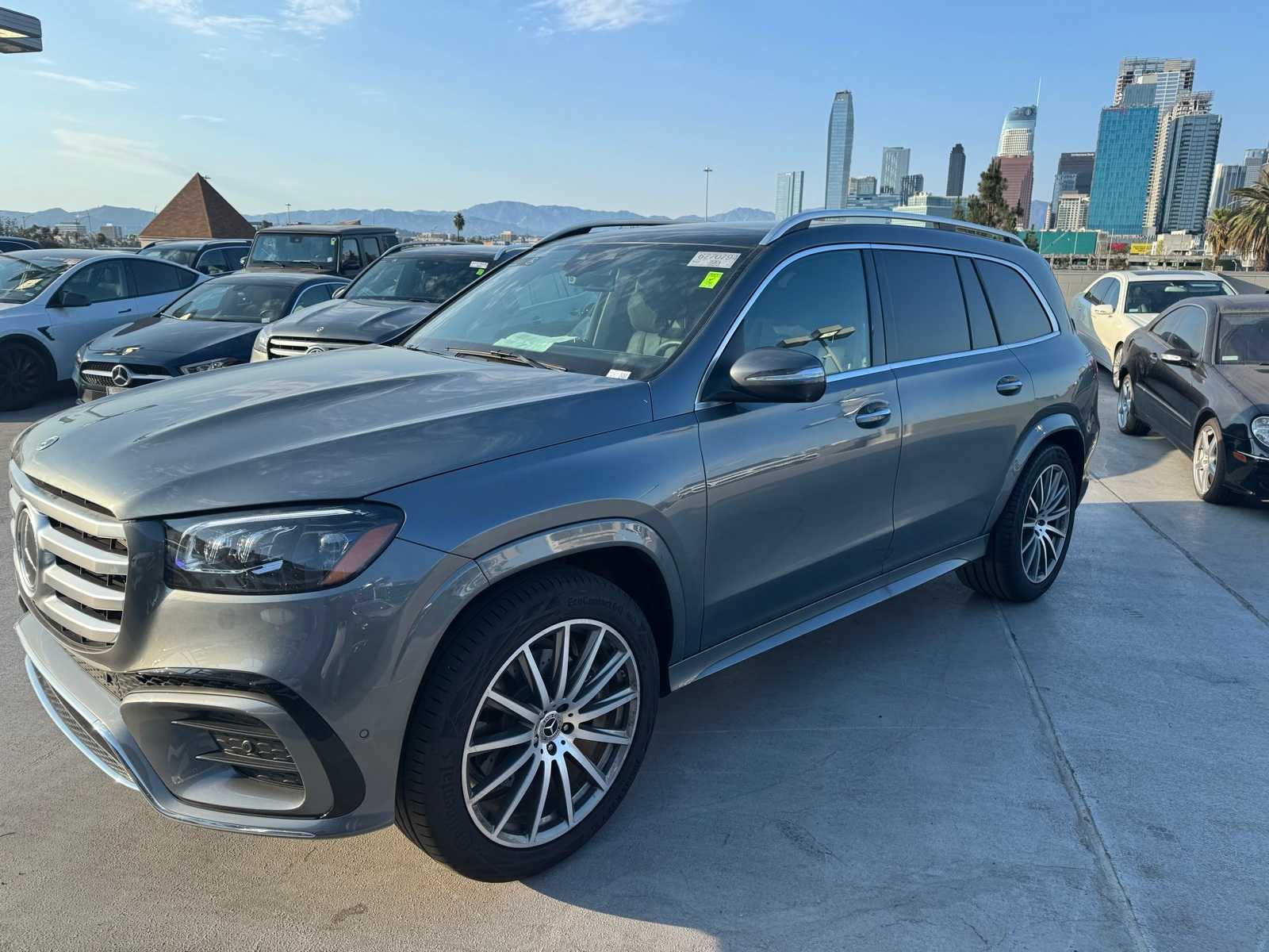 Thumbnail: 2025 Mercedes-Benz GLS - 2