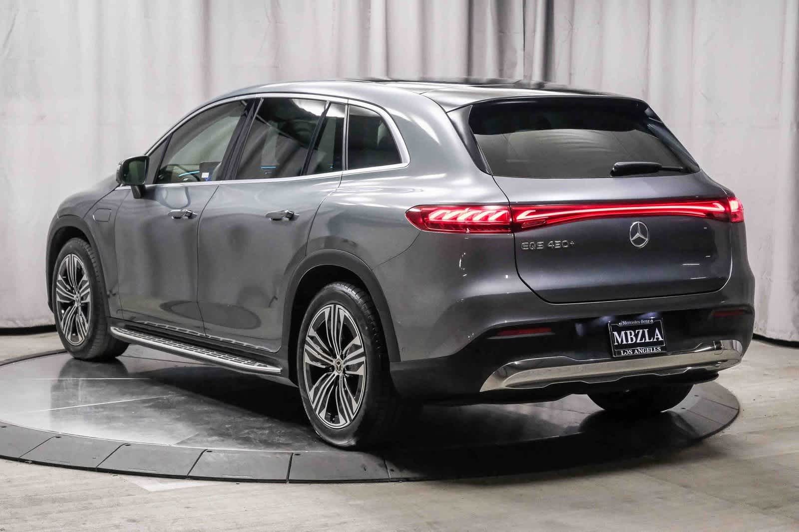 2023 Mercedes Benz EQS SUV 450 photo 2