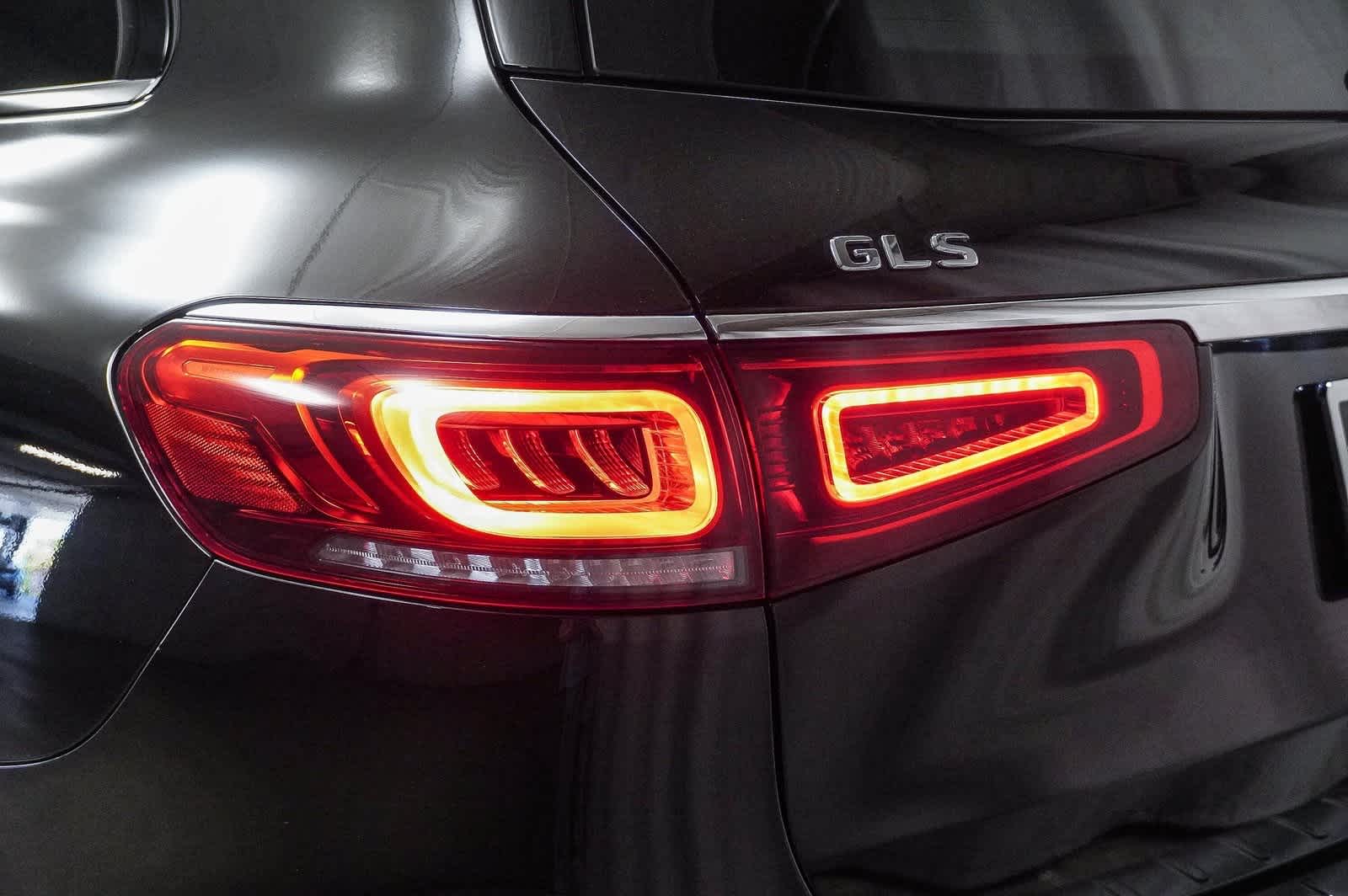 2022 Mercedes-Benz GLS 450 4MATIC 11
