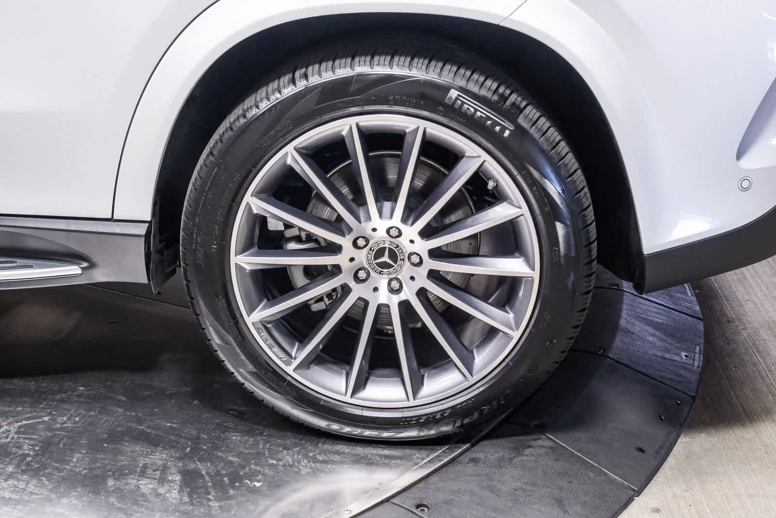 Thumbnail: 2026 Mercedes-Benz GLE - 9