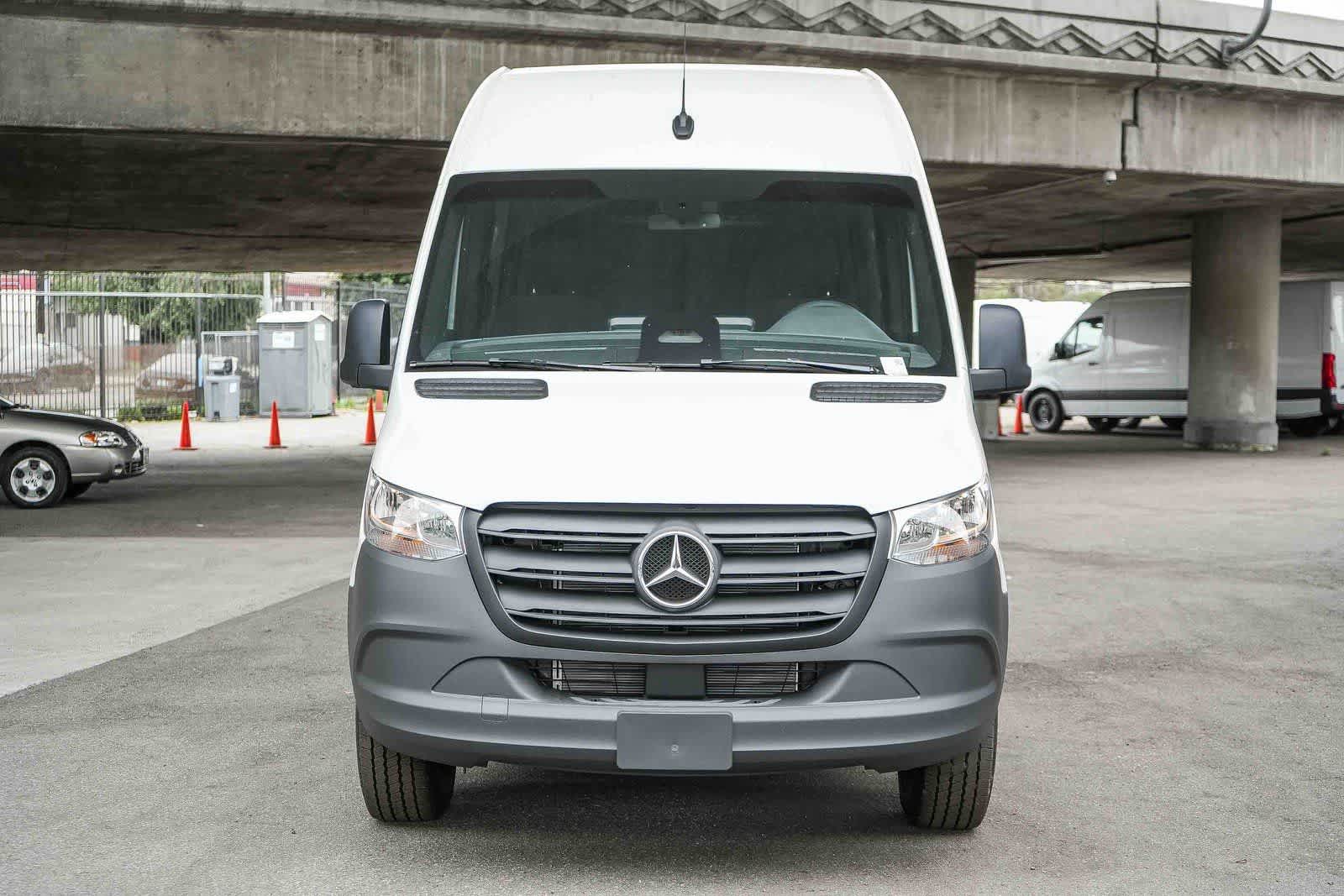 Thumbnail: 2026 Mercedes-Benz Sprinter - 2
