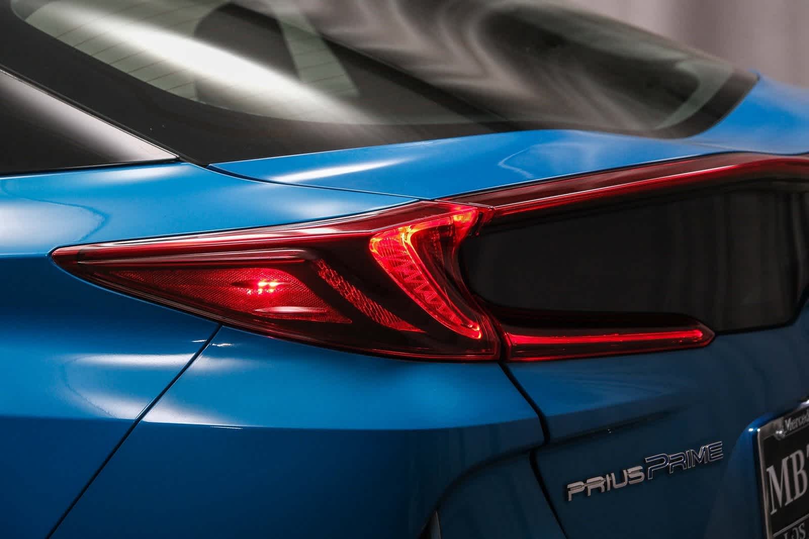 Thumbnail: 2018 Toyota Prius Prime - 7