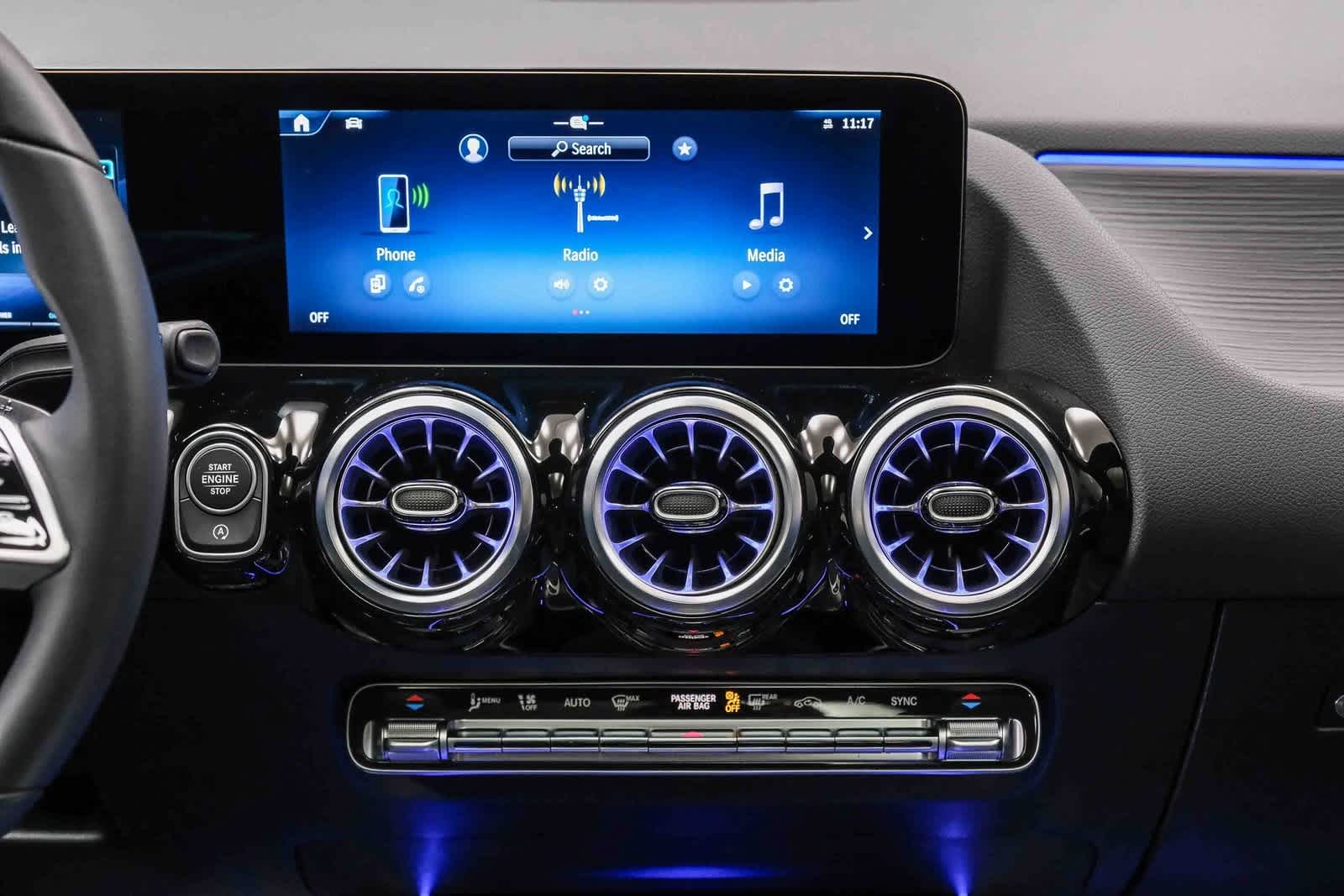 Thumbnail: 2025 Mercedes-Benz GLA - 14