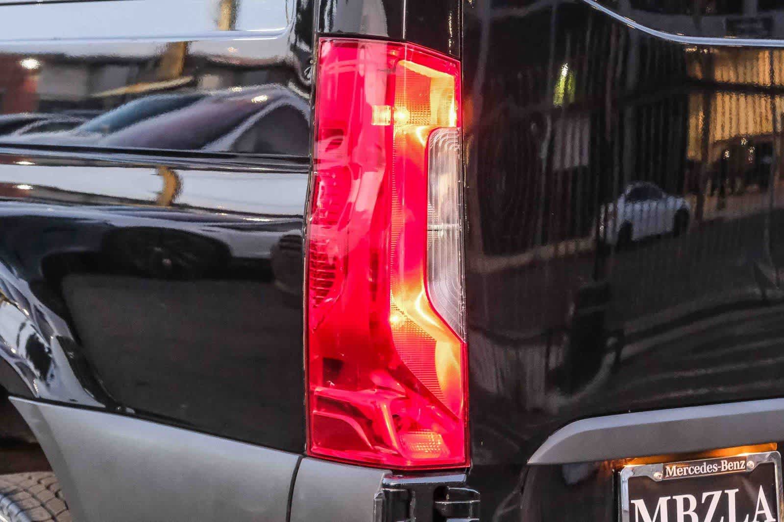 Thumbnail: 2021 Mercedes-Benz Sprinter - 7