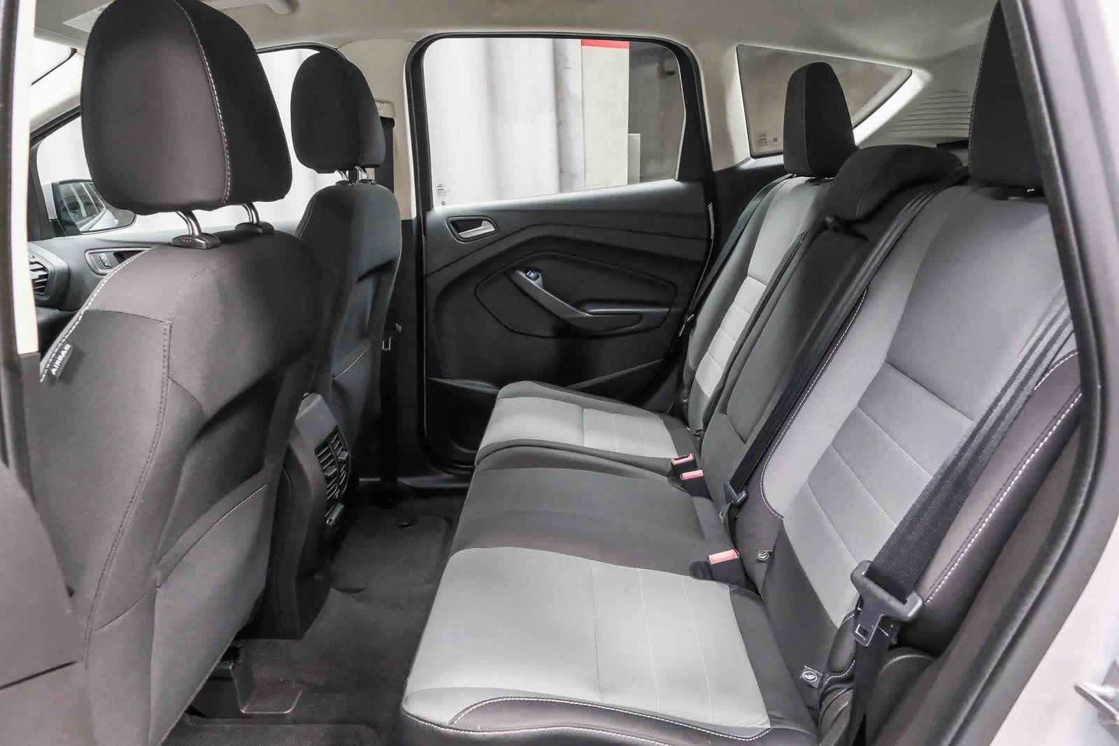 Thumbnail: 2016 Ford C-Max - 17