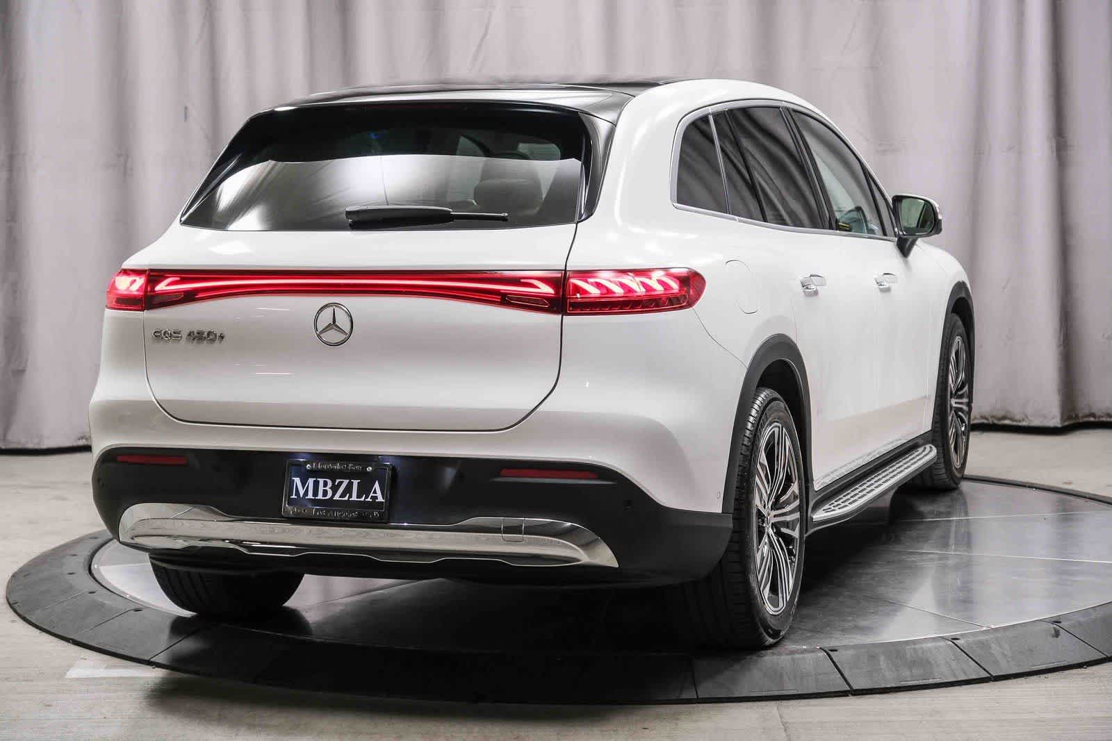 Thumbnail: 2023 Mercedes-Benz EQS - 4