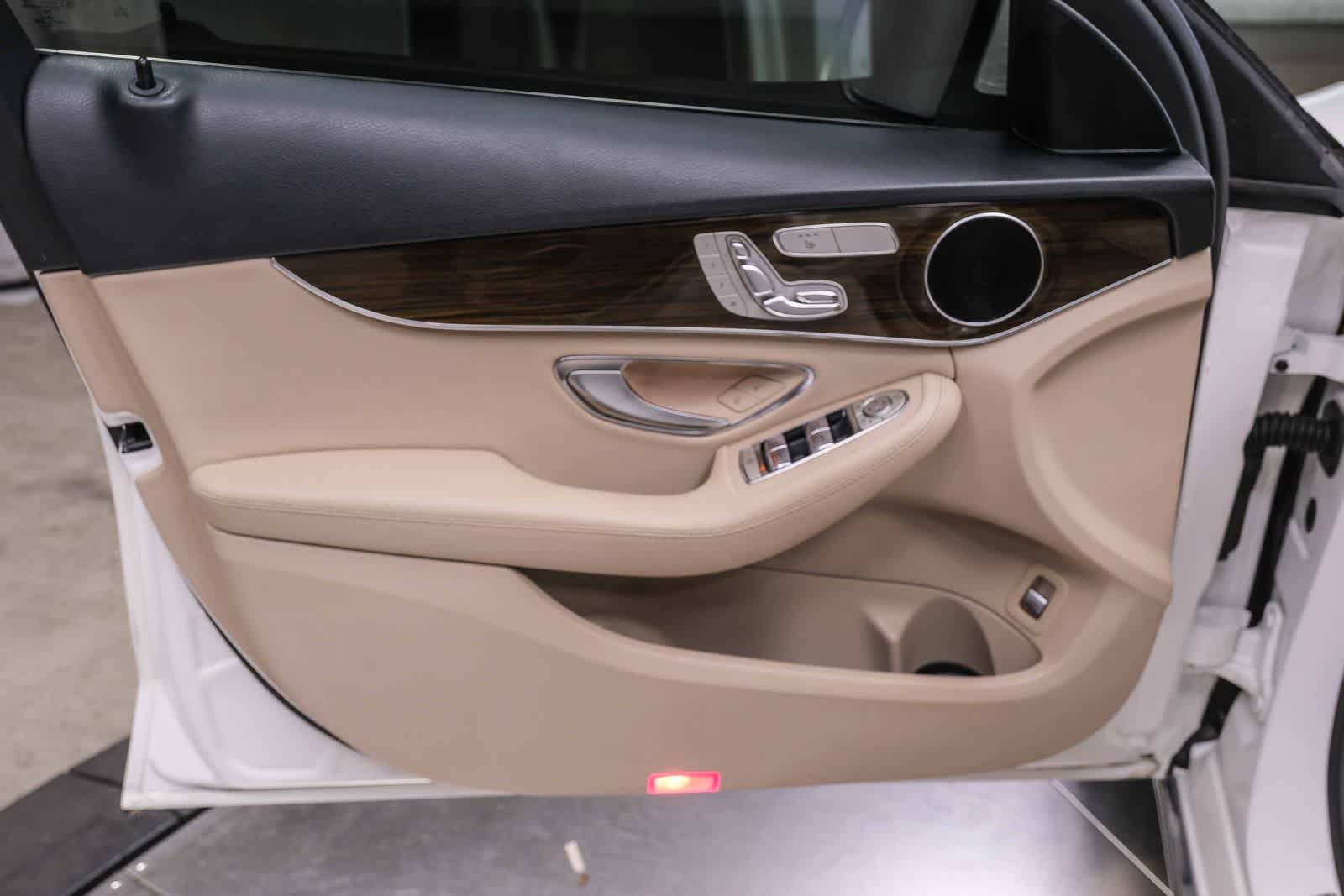 Thumbnail: 2019 Mercedes-Benz C-Class - 26