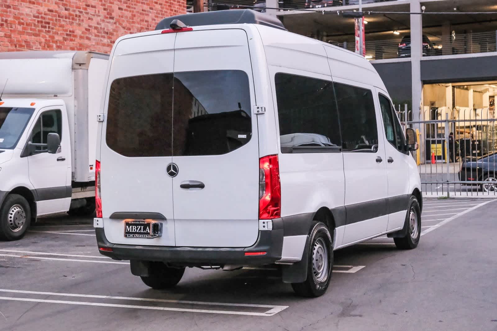 Thumbnail: 2021 Mercedes-Benz Sprinter - 3