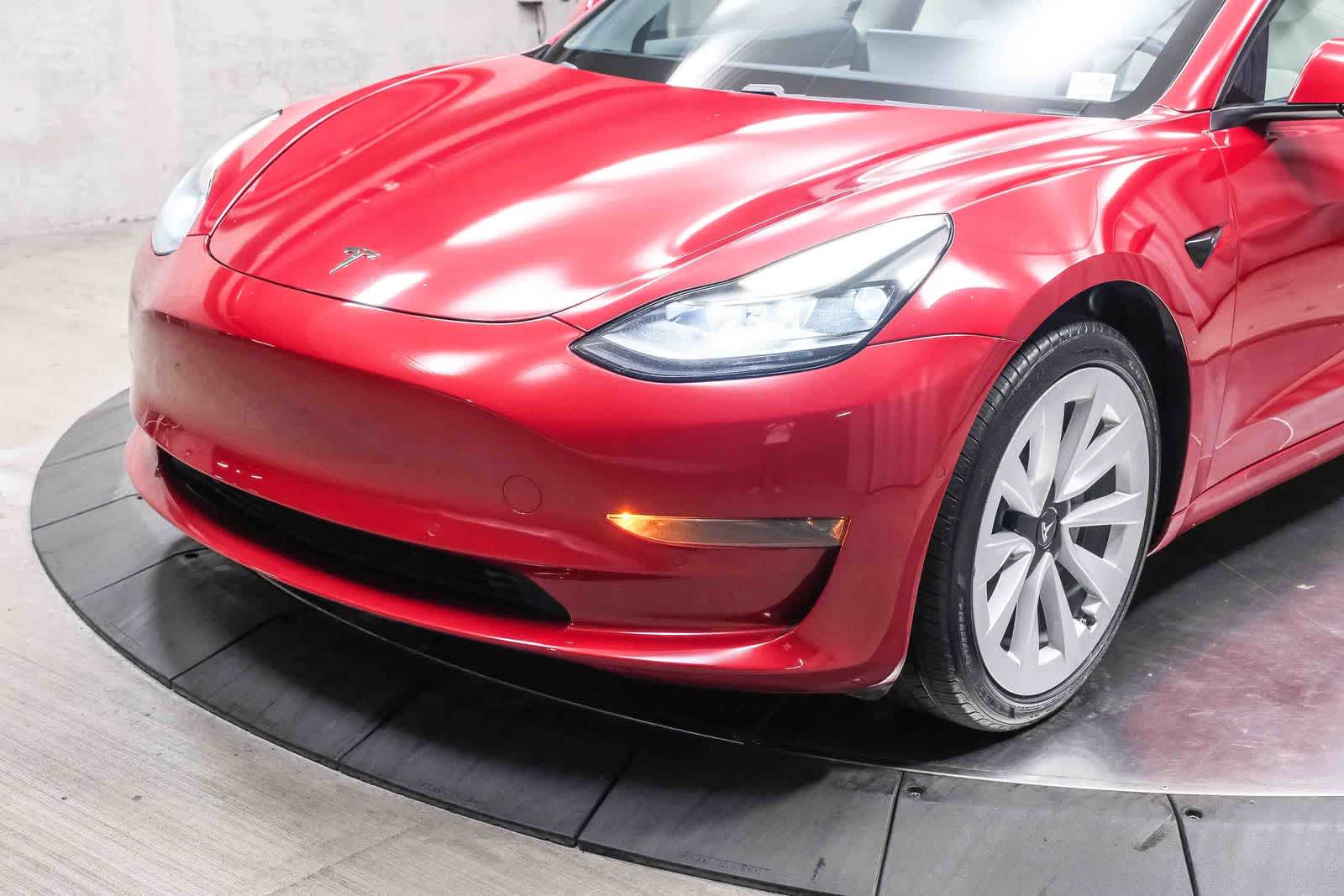 Thumbnail: 2021 Tesla Model 3 - 11