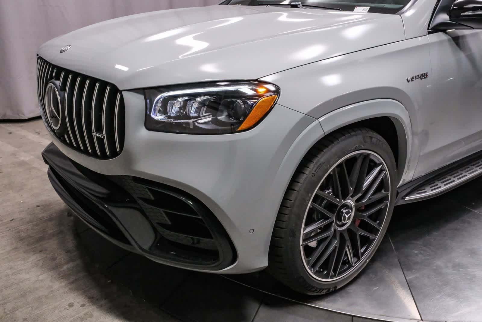 Thumbnail: 2026 Mercedes-Benz GL-Class - 12