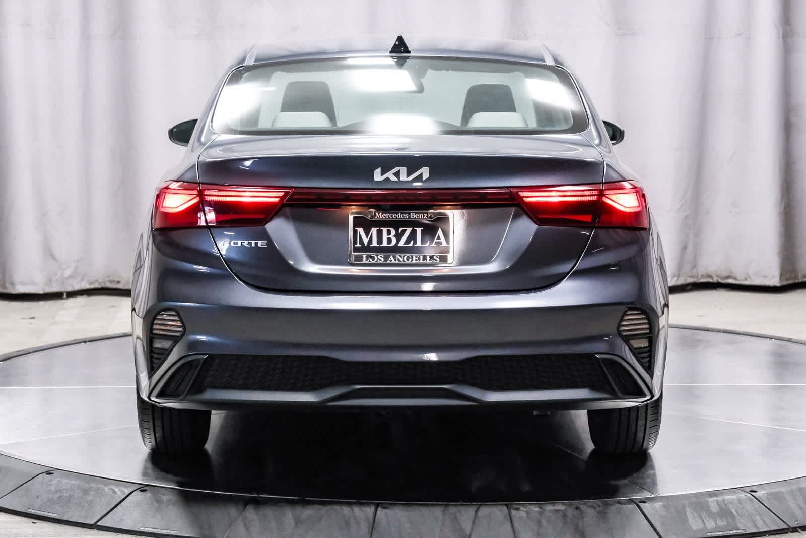 Thumbnail: 2022 Kia Forte - 3