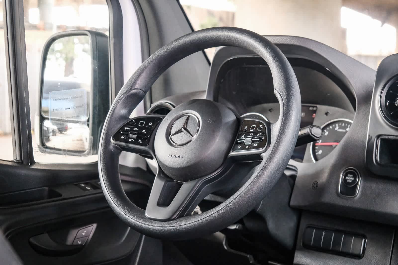 Thumbnail: 2023 Mercedes-Benz Sprinter - 16