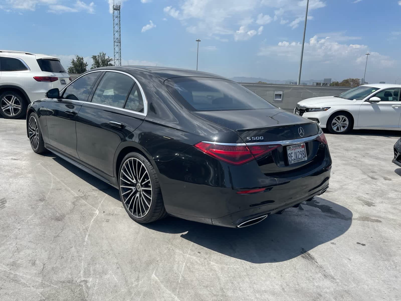 Thumbnail: 2022 Mercedes-Benz S-Class - 2
