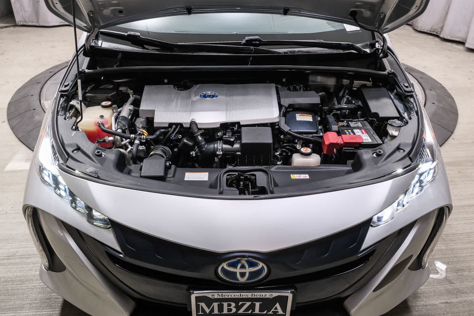 Thumbnail: 2017 Toyota Prius Prime - 27