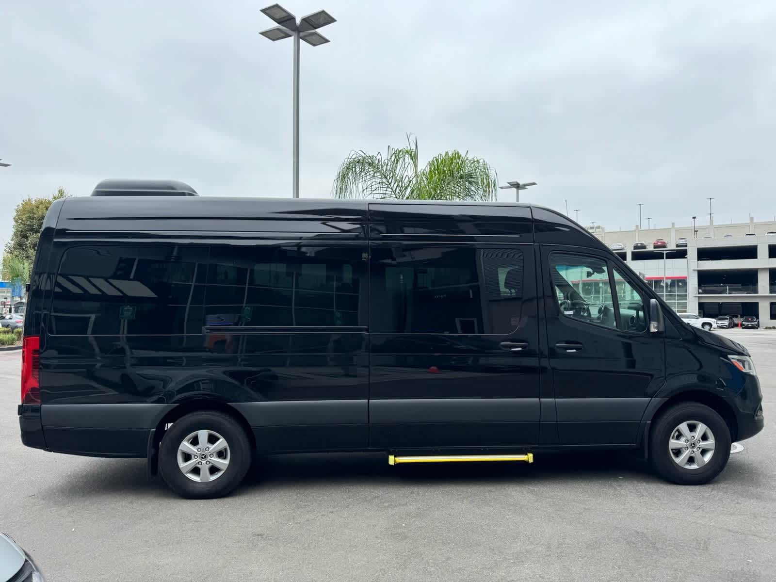 Thumbnail: 2025 Mercedes-Benz Sprinter - 6