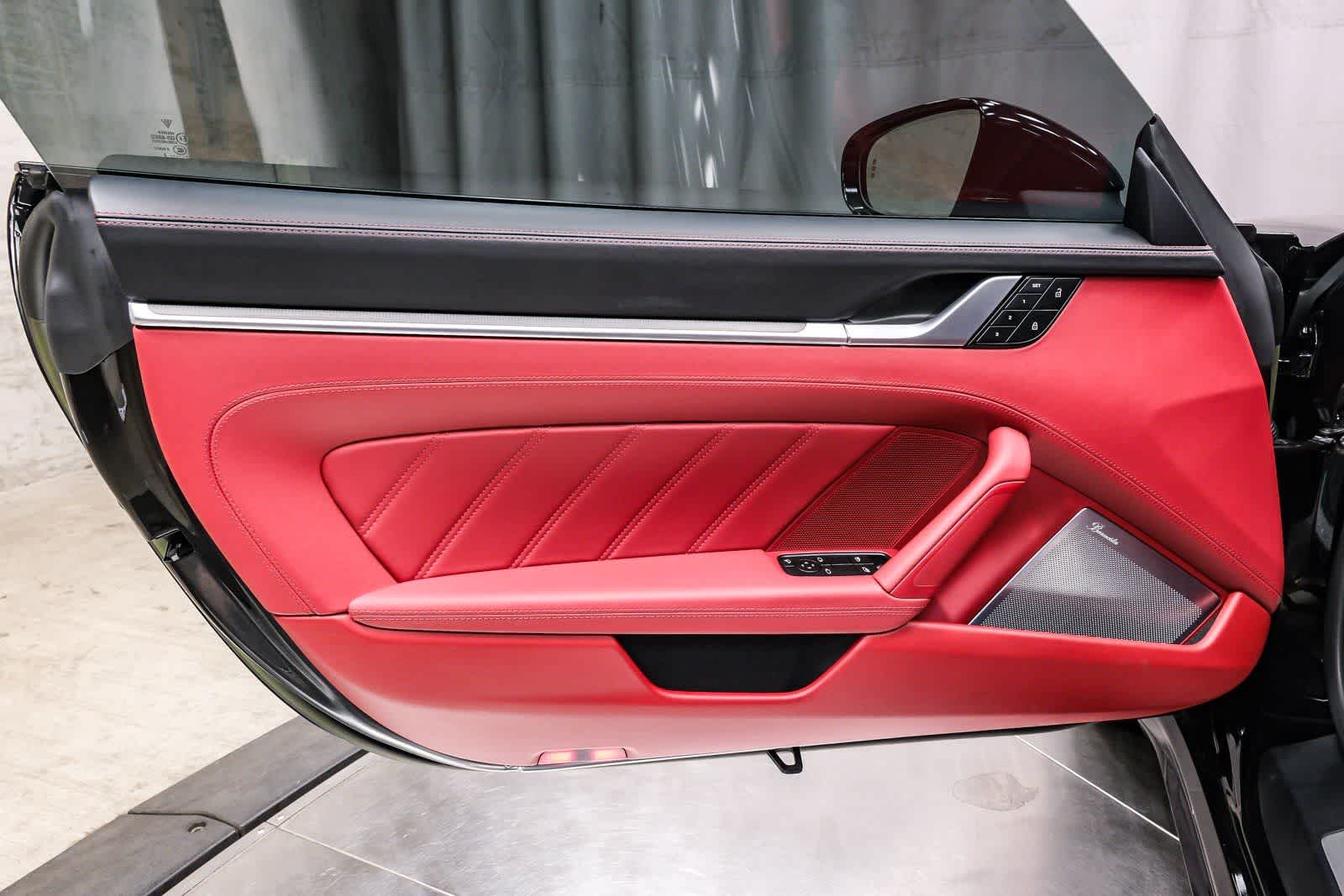 Thumbnail: 2023 Porsche 911 - 23