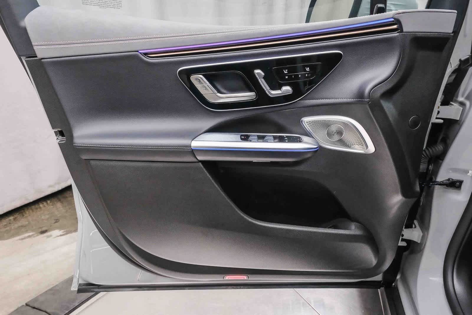 Thumbnail: 2025 Mercedes-Benz EQE - 21